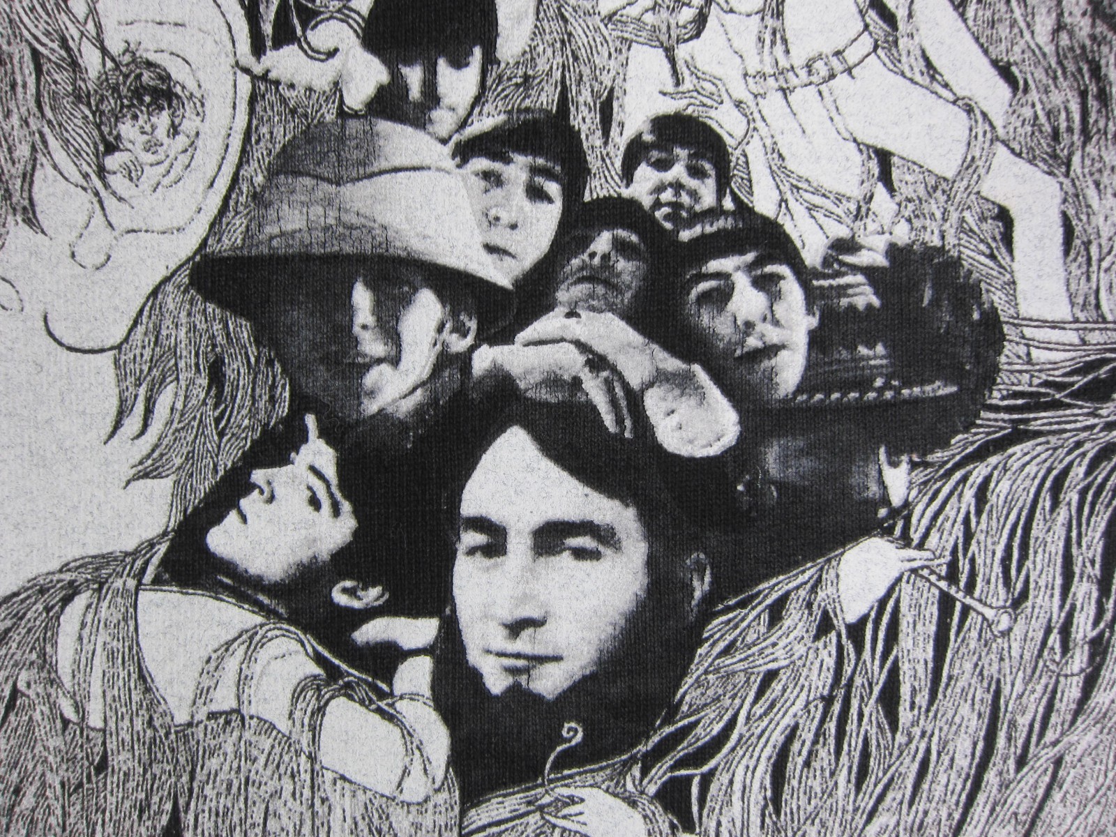 The Beatles Shirt Mens Extra Large XL Black Revolver Album Art 2002 Y2K
