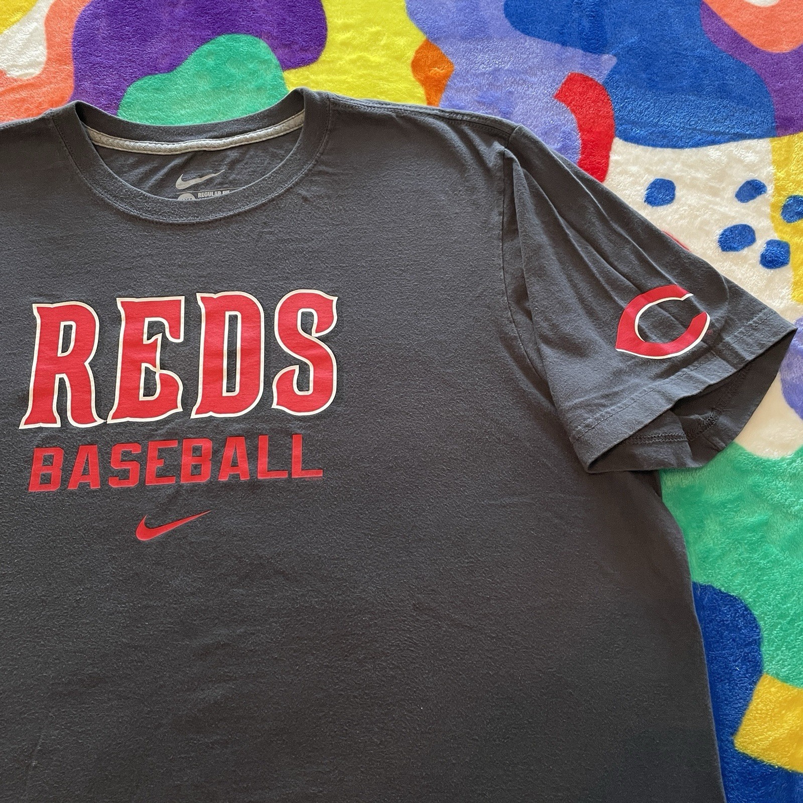 Nike Cincinnati Reds T-Shirt Men’s 2XL MLB Baseball Team C Logo Sportswear Gray