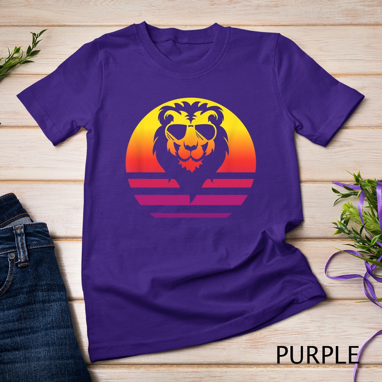 Lion Retro Style Vintage T-Shirt Unisex T-shirt