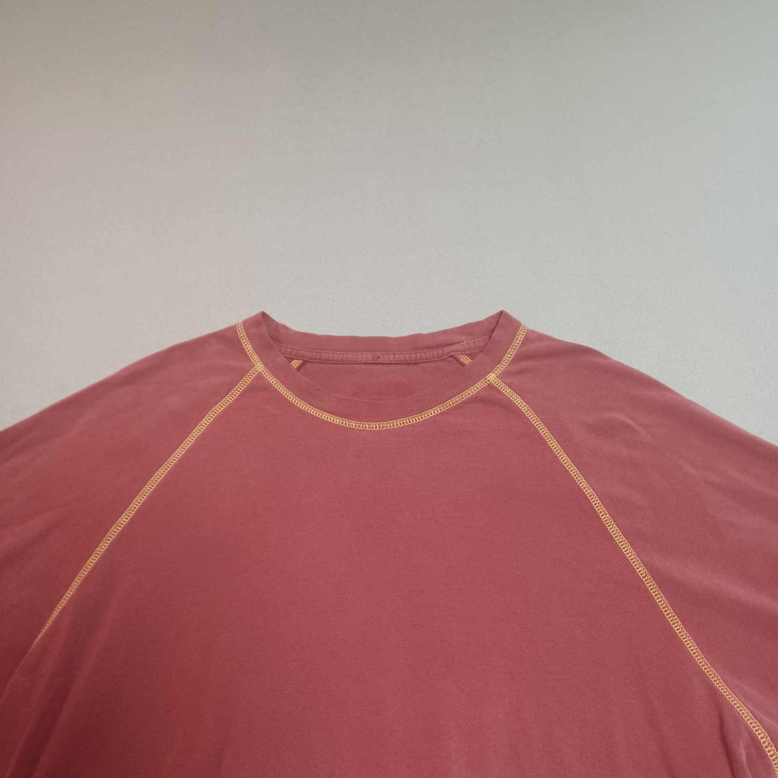 Academy Sports Outdoors Mens XL Maroon Long Sleeve Raglan Cotton T-Shirt Faded