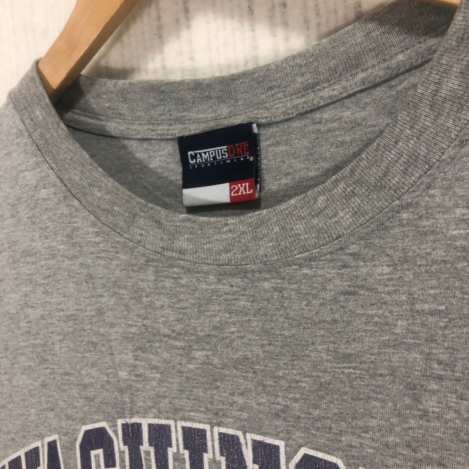 Washington Huskies T-Shirt College Graphic Tee Campus One Men&rsquo;s Size 2XL