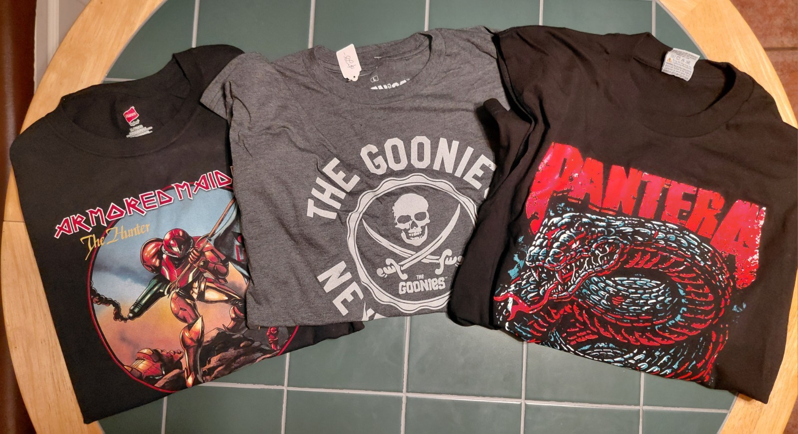 80&rsquo;s Themed MENS T – SHIRTS (LOT OF 3) – LARGE – NEW READ GOONIES – ROCK MUSIC