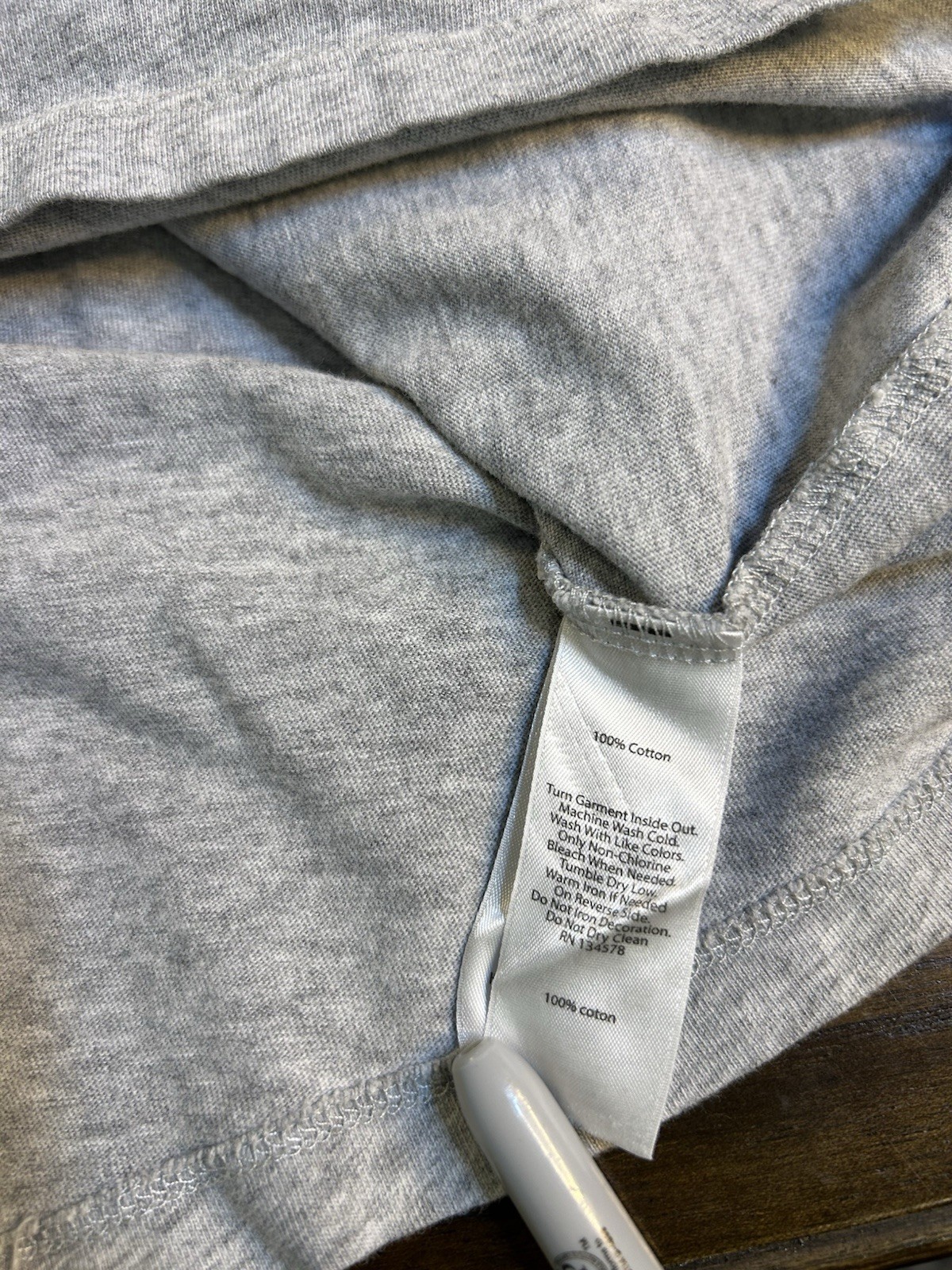 Vineyard Vines Hoodie Shirt Men Medium Lightweight Pullover Whale Logo Gray