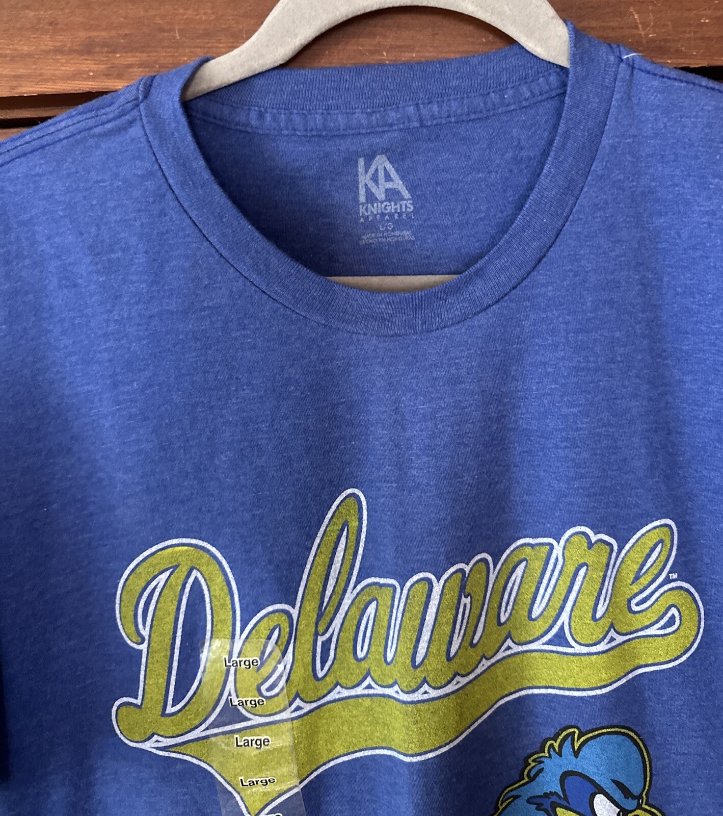 University of Delaware Knights Apparel T-Shirt Primary Logo Royal Blue L Hen