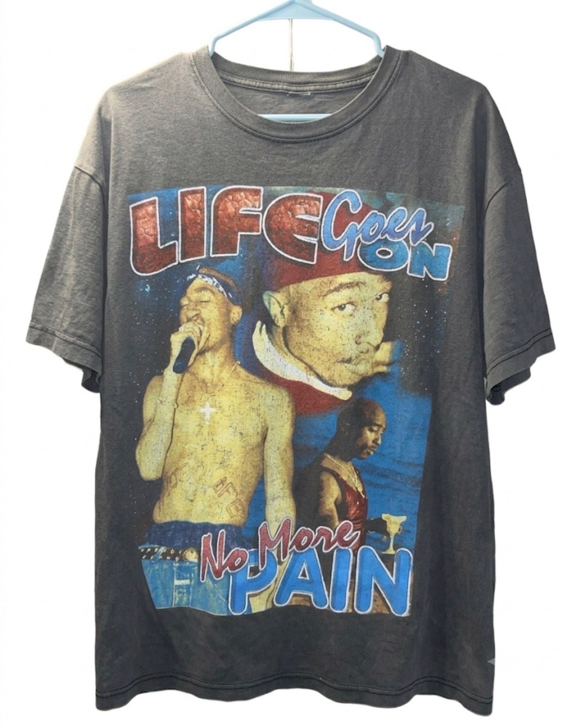 Vintage 1996 Tupac Shakur 2Pac &lsquo;Life Goes On&rsquo; Memorial Graphic T-Shirt
