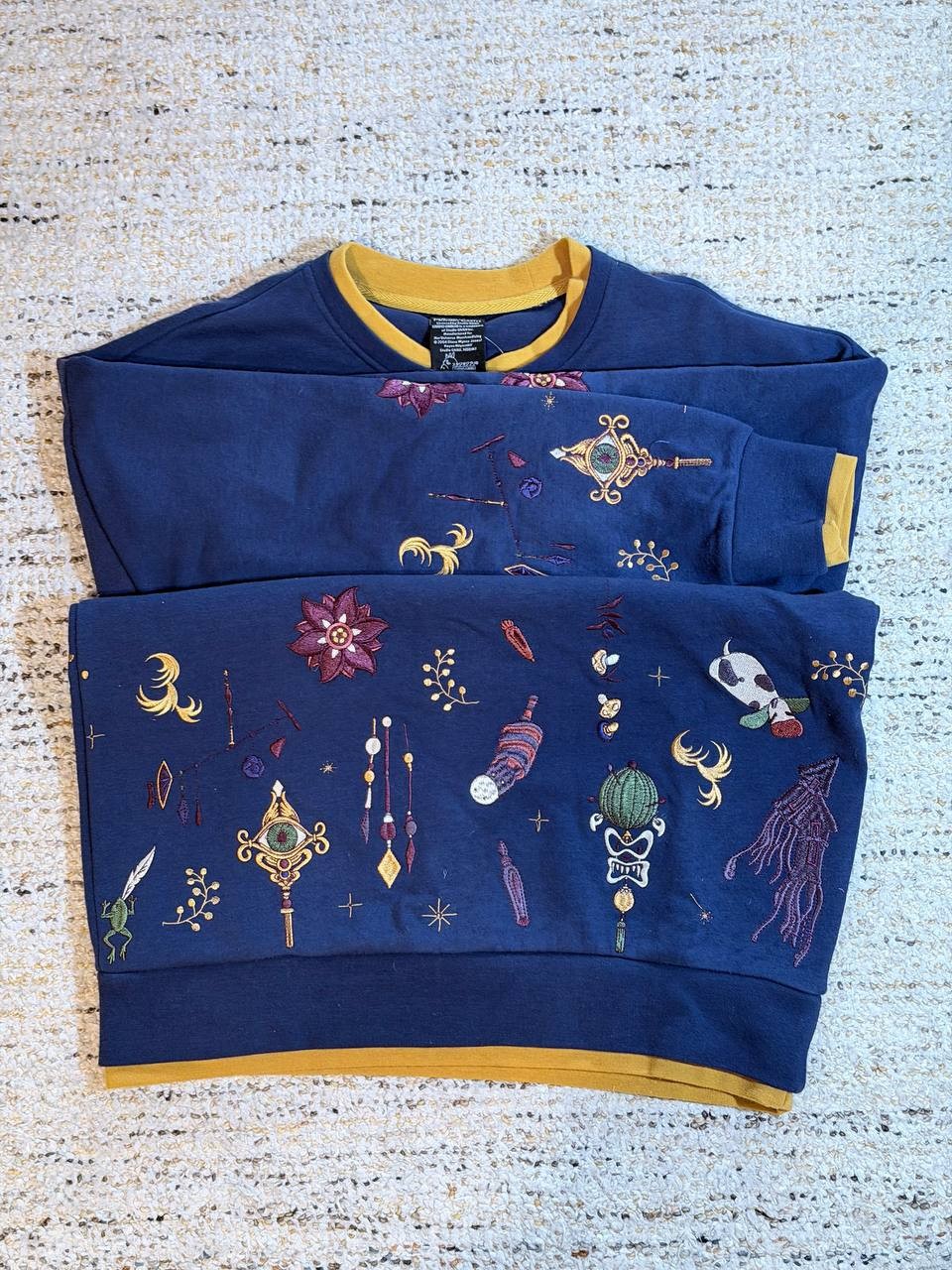 Studio Ghibli Howl&rsquo;s Moving Castle Embroidered Icons Crewneck Sweater NEW XS