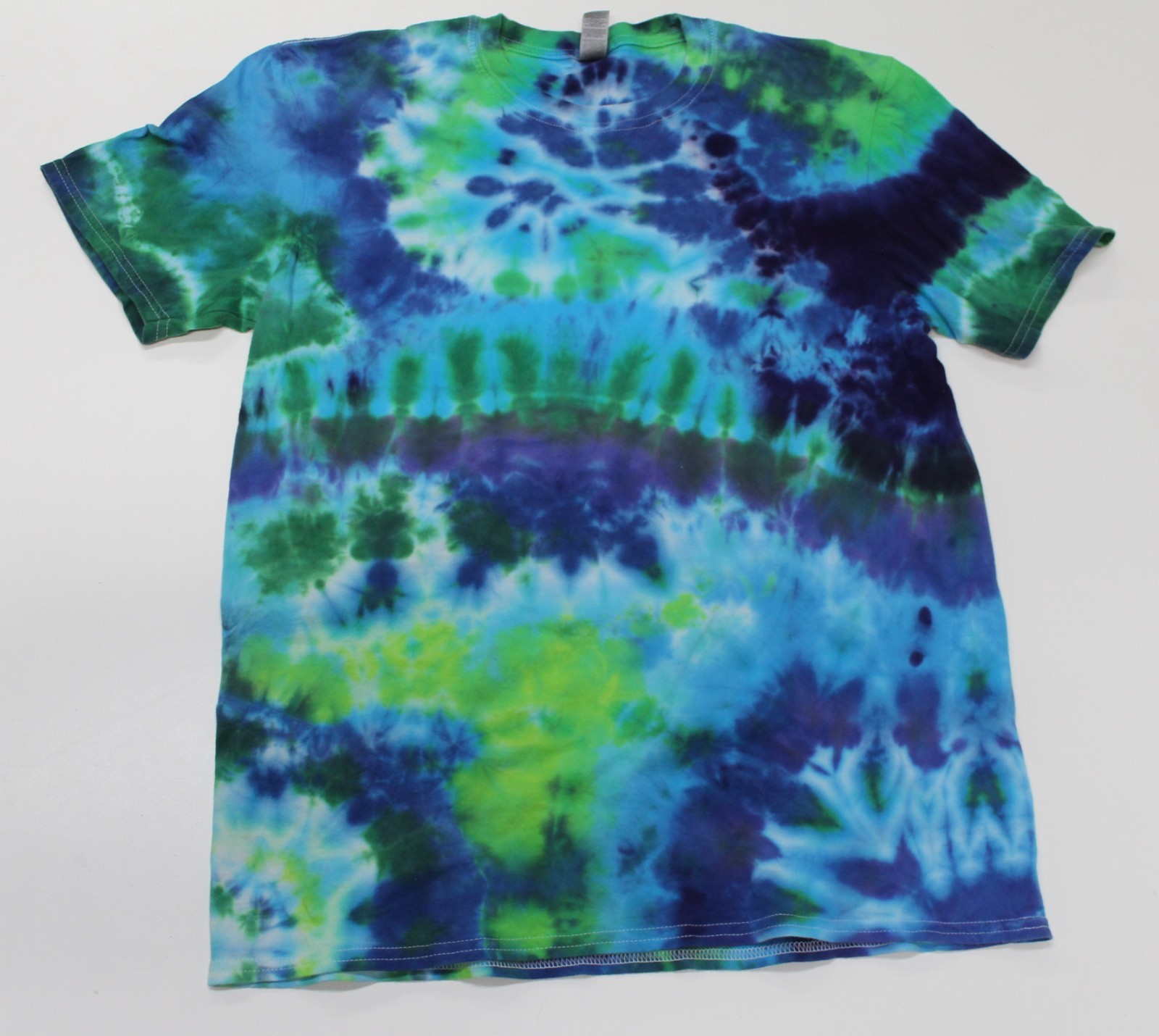 Tie Dye T-Shirt Adult L Green Reptile Bones Gildan Softstyle Cotton Short Sleeve