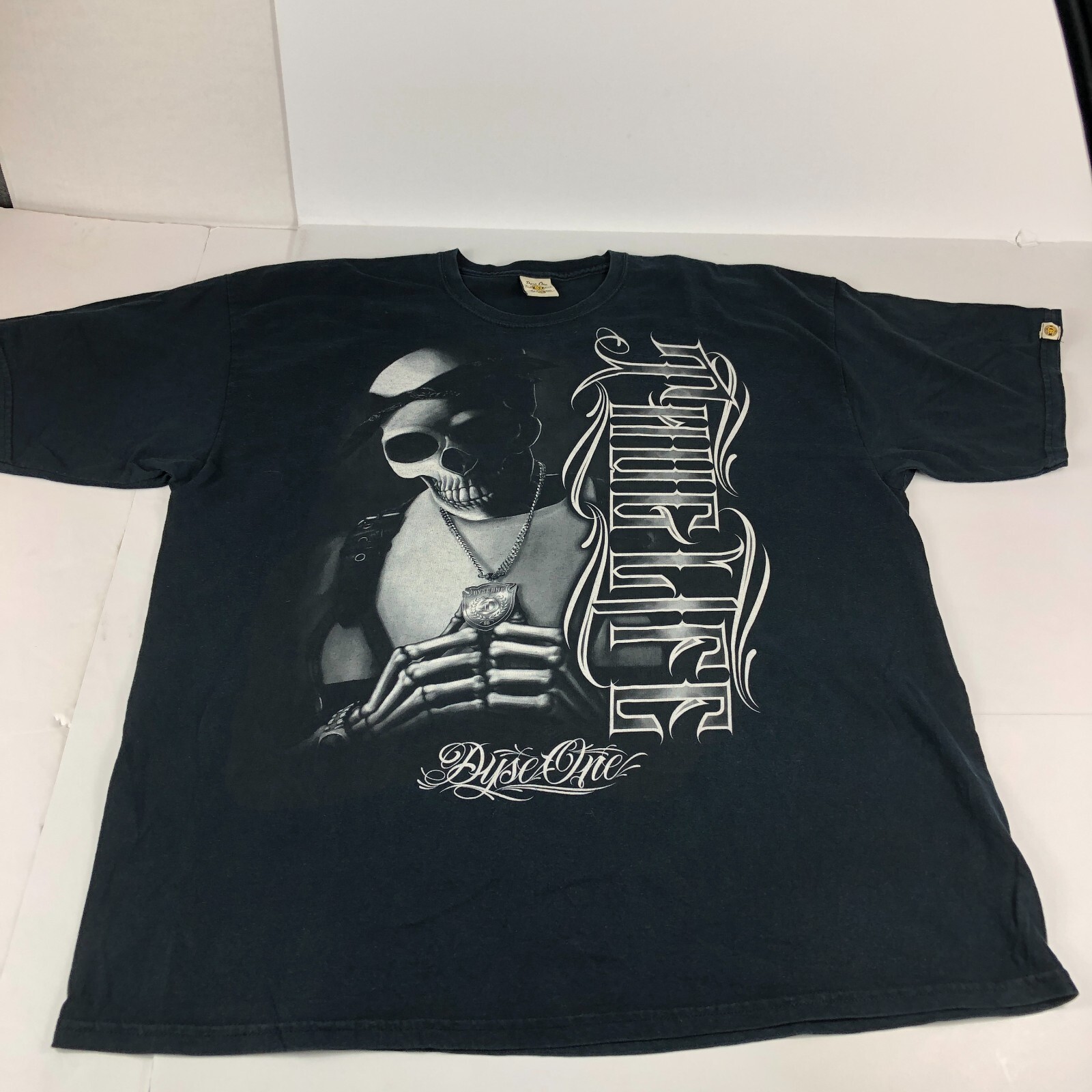 Dyse One Shirt Men&rsquo;s Extra Extra Extra Large Black & White Thug Life Graffiti