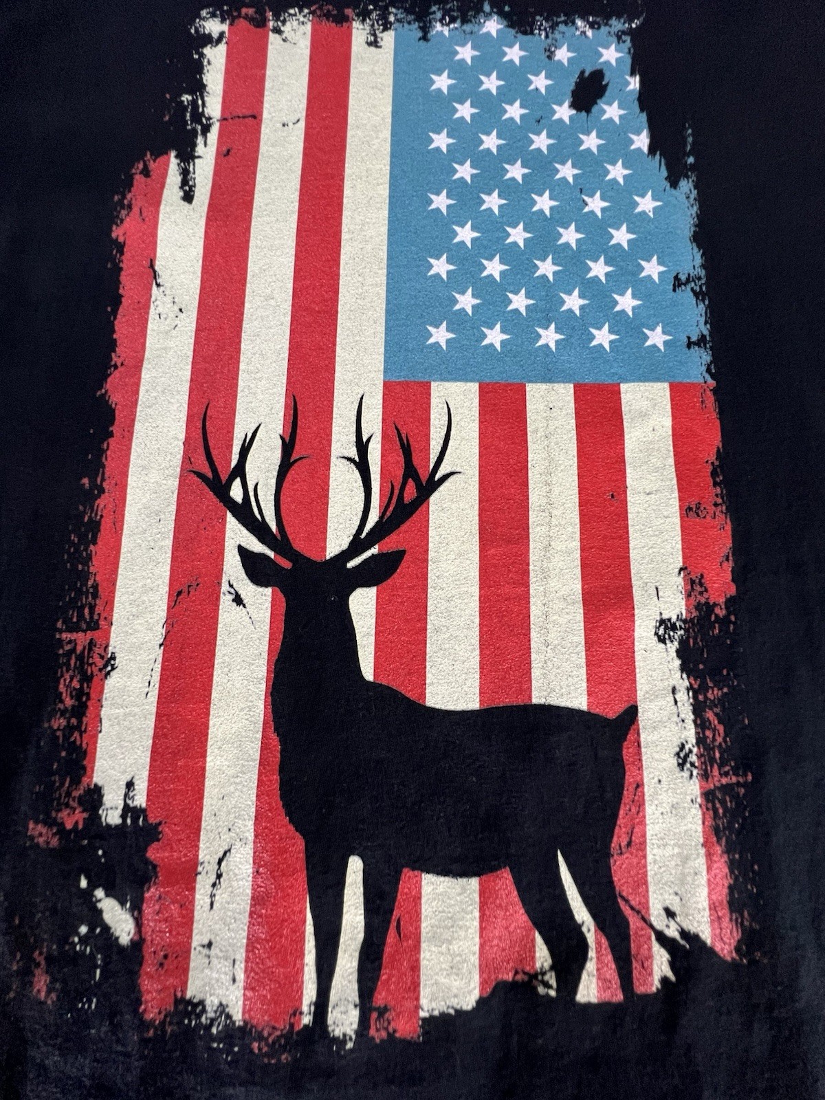 American Flag/Deer T-shirt Size L 9Pre-Loved)