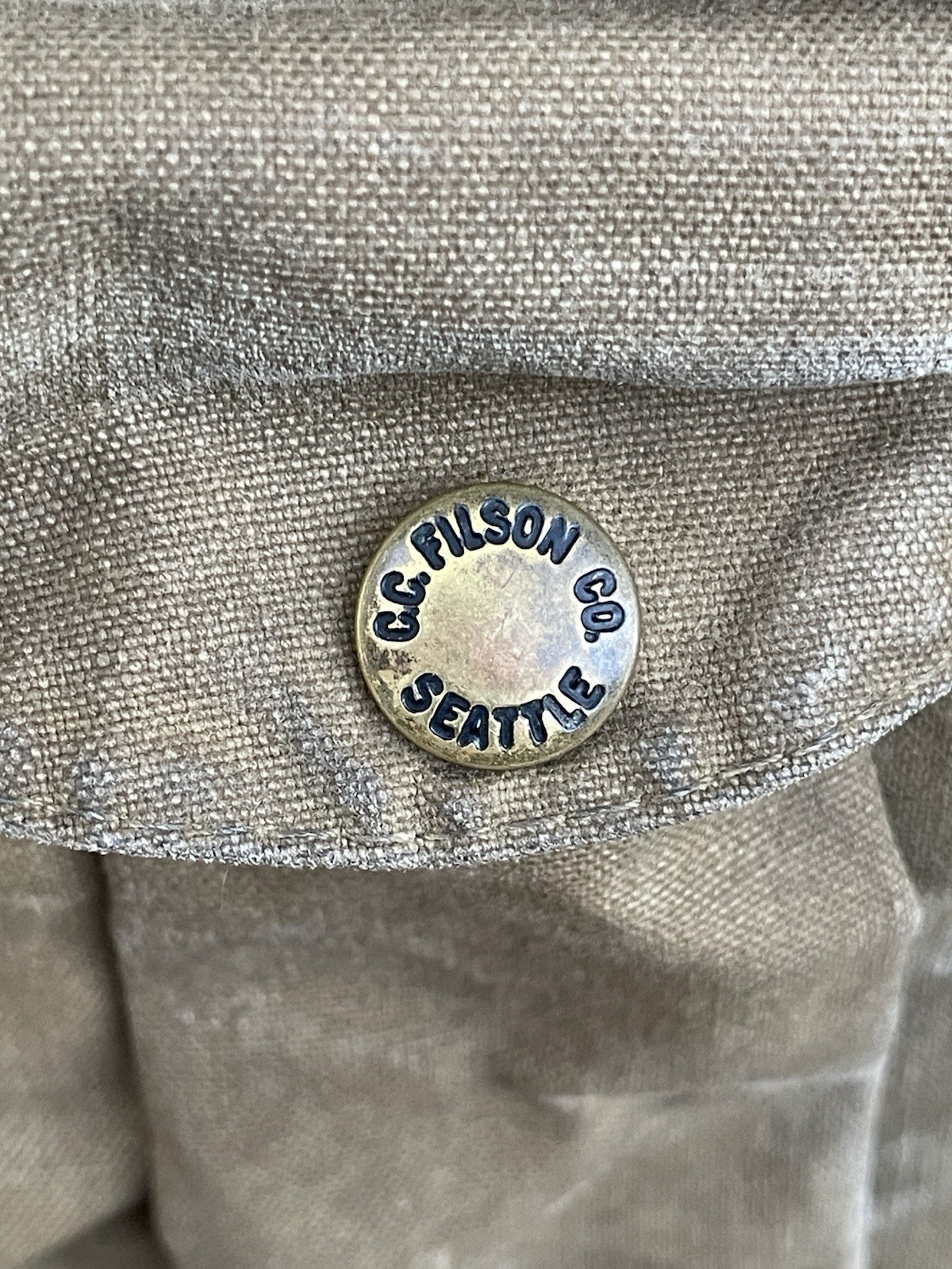 Filson Tincloth Game Bag Size 30 USA Made Vest Strap Leather Belt Closure