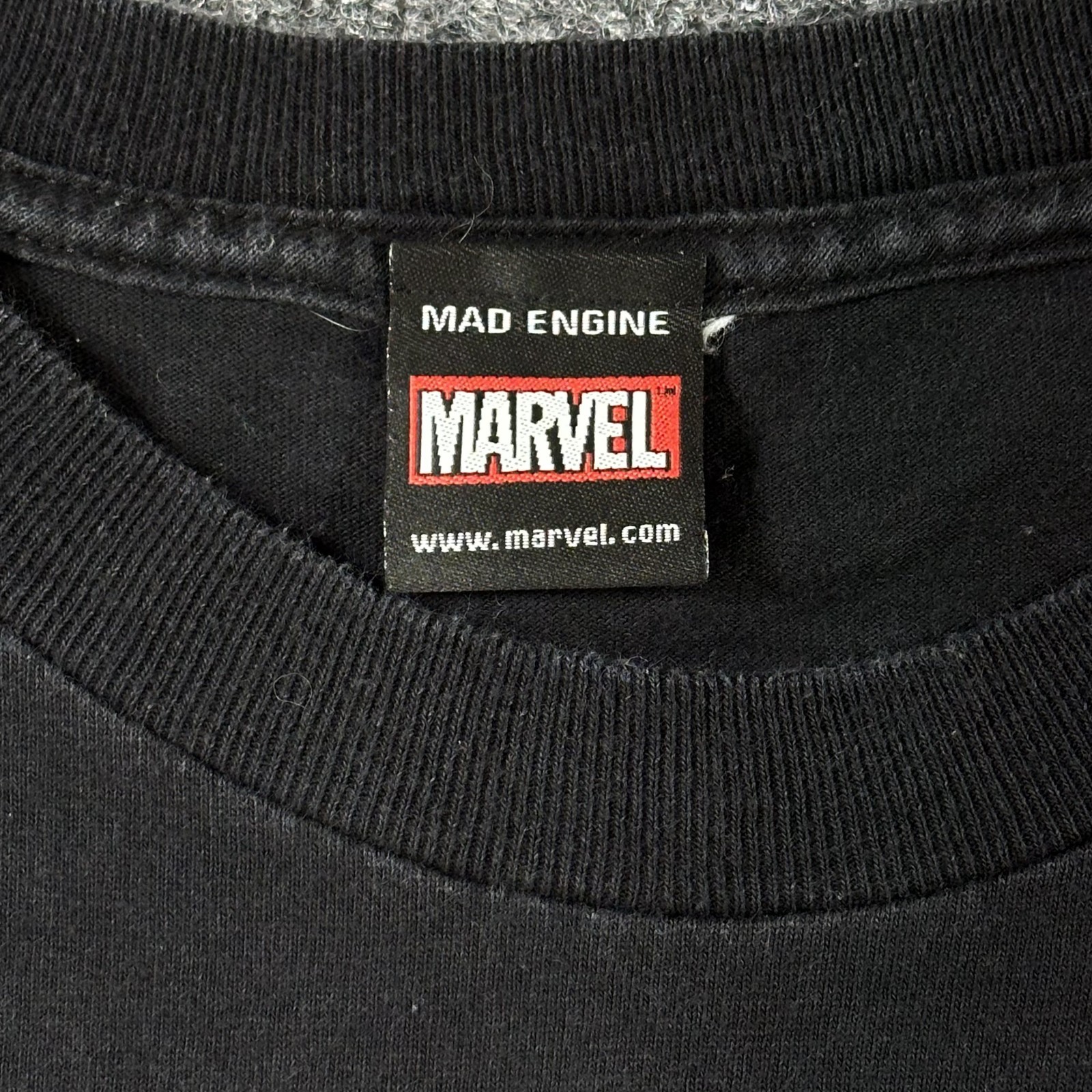 VTG The Punisher Shirt Men XL Black Marvel Mad Engine Rusted Bloody Skull Y2K 04