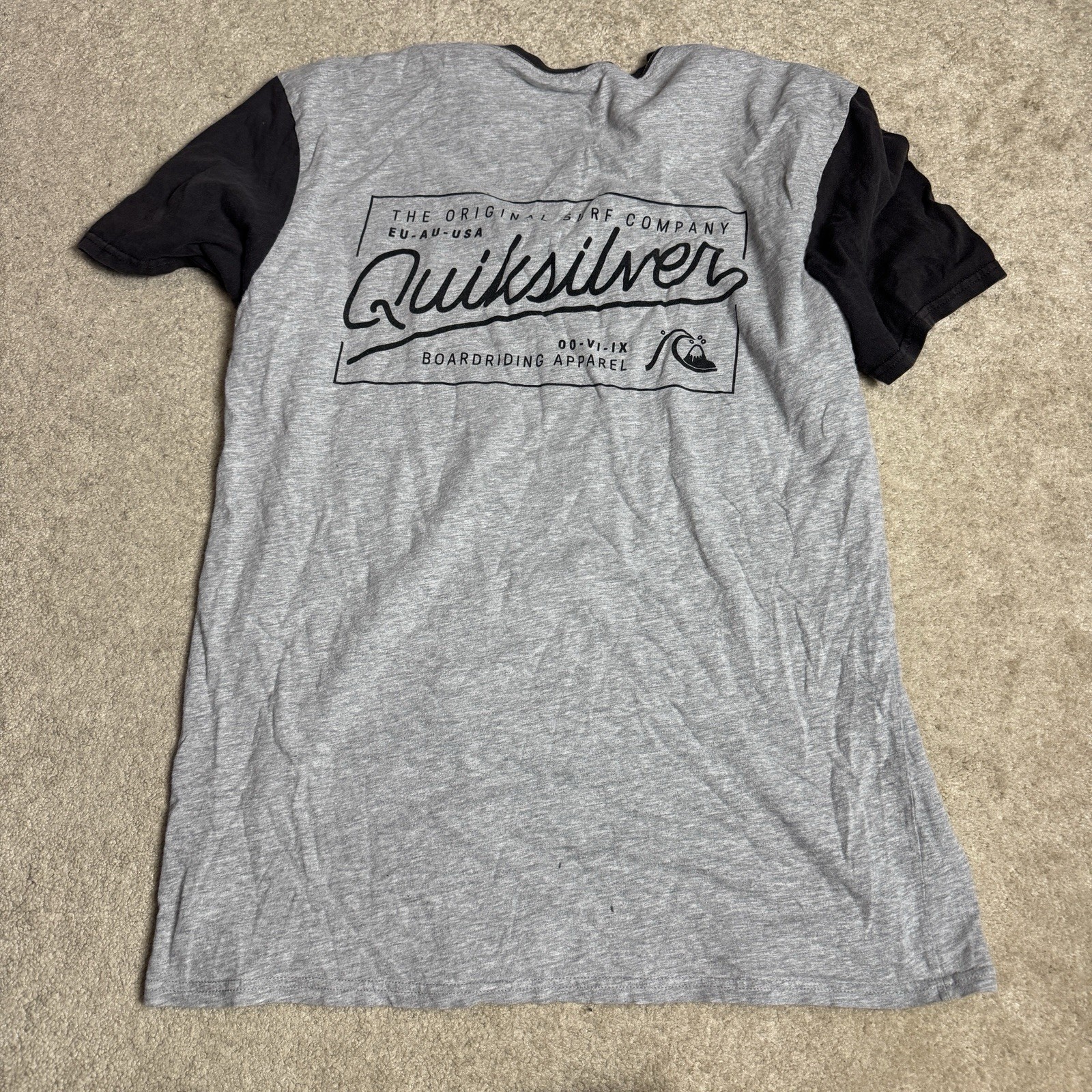 Quiksilver Mens T Shirt Crew Neck Modern Fit Medium Gray Raglan Sleeve