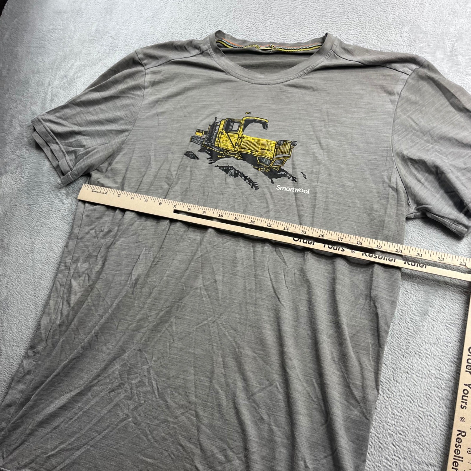 Smartwool Mens Merino Wool Snowcat Graphic T-Shirt Gray Short Sleeve Tee L