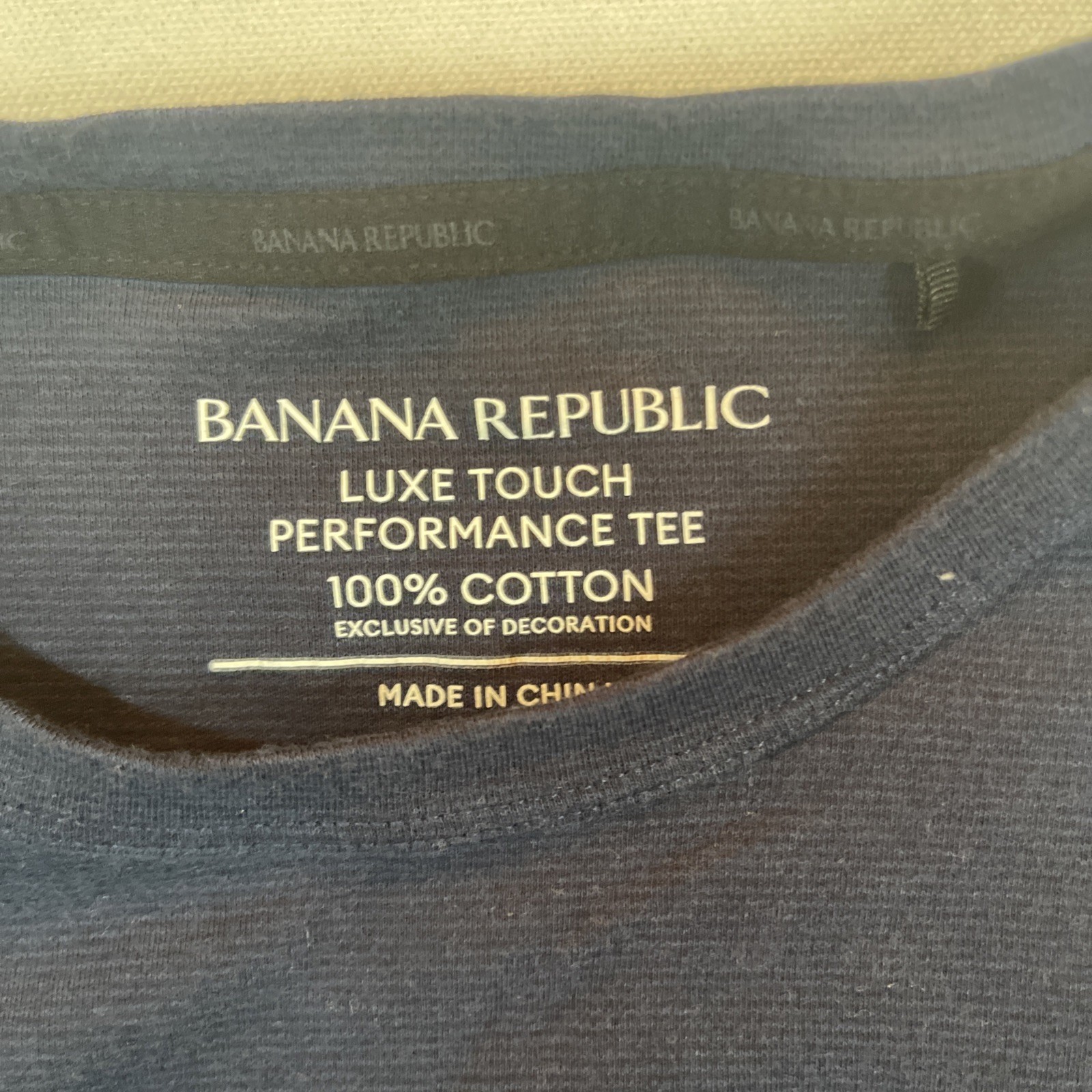 Banana Republic Authentic Tee Supima Cotton Navy Blue Men&rsquo;s Medium T-Shirt