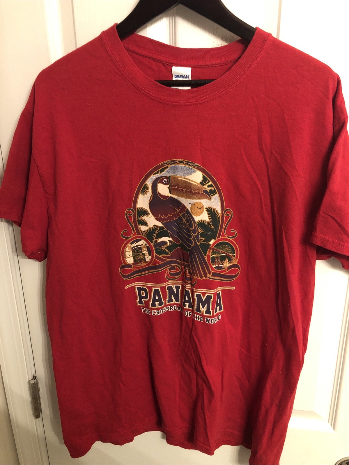 VTG Style Gildan Panama ‘The Crossroads Of The World’ Red Tee. Mens Large Cotton