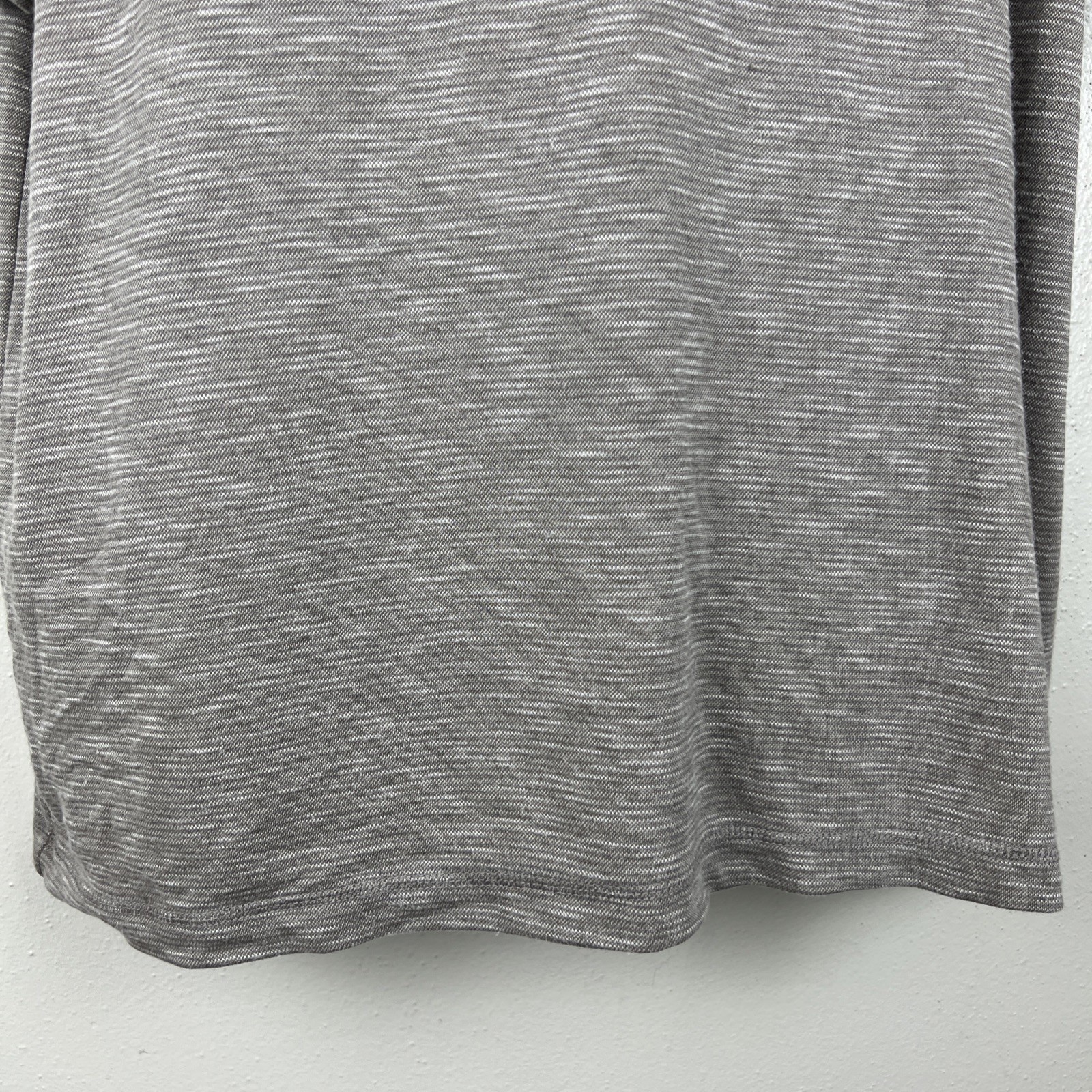 Tasso Elba Island Grey Striped UPF Sun Protect Men Extra Large Rayon Casual Tee