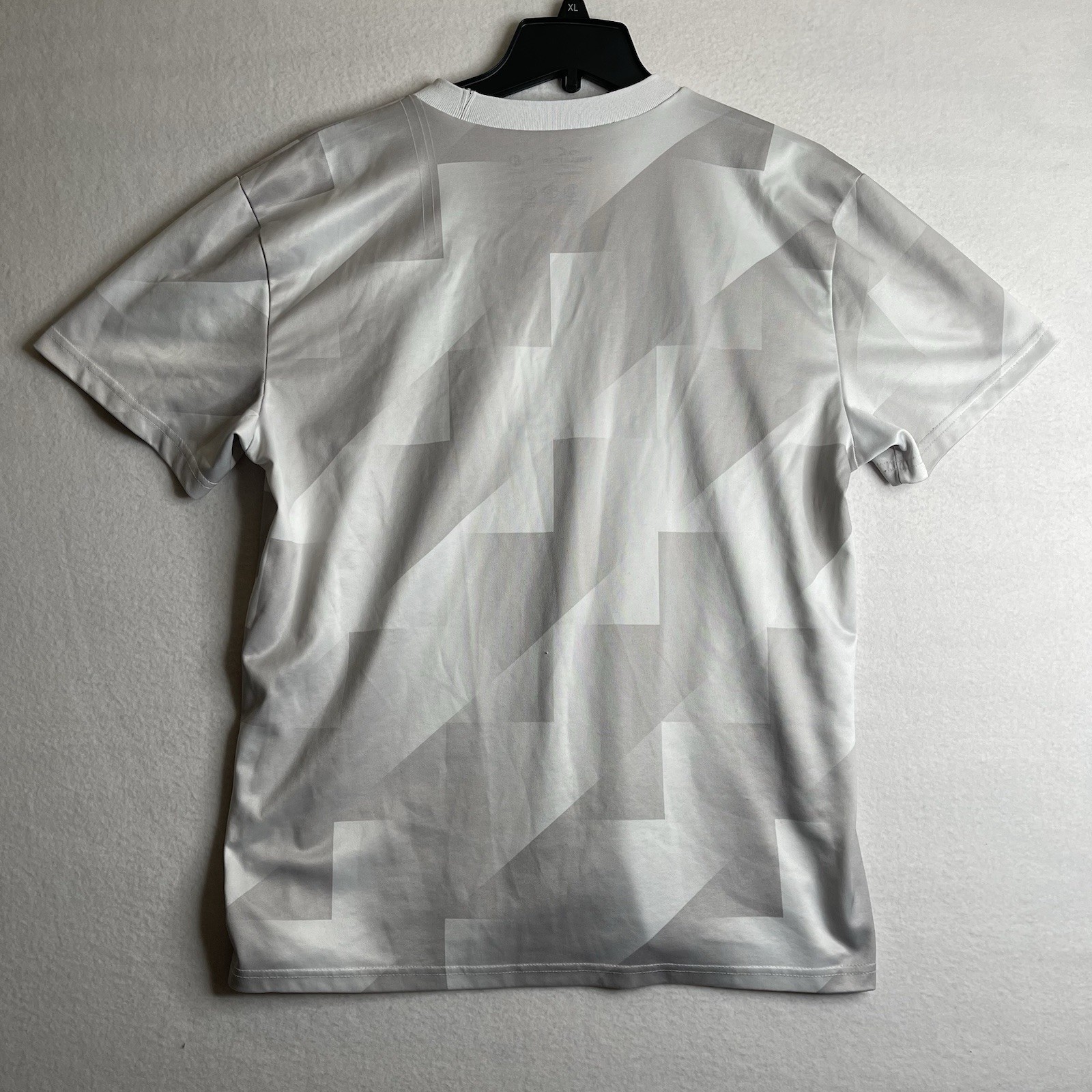 Hollister California Soccer Jersey Kit Men’s M White Tee Shirt Geometric 00s
