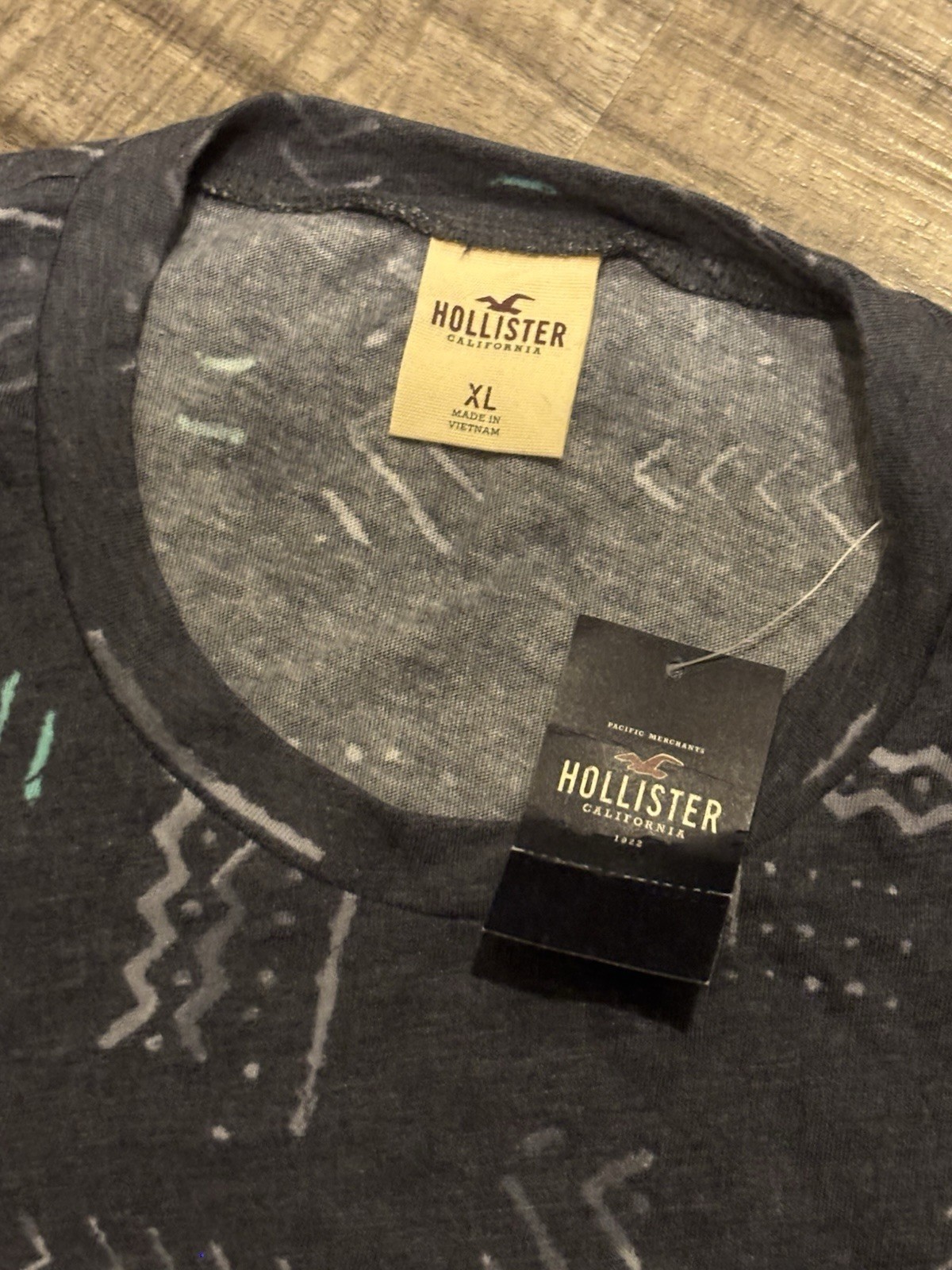 Hollister California Adult Large XL Short Sleeve Shirt New With Tags See Details