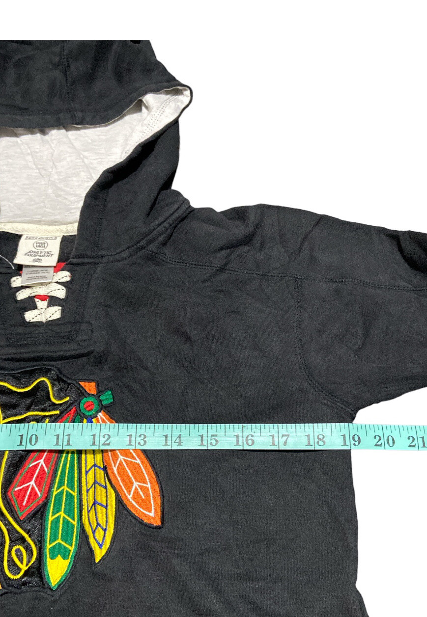 Chicago CCM Blackhawks Size L Youth Black Hoodie Pullover Sweatshirt NHL Hockey