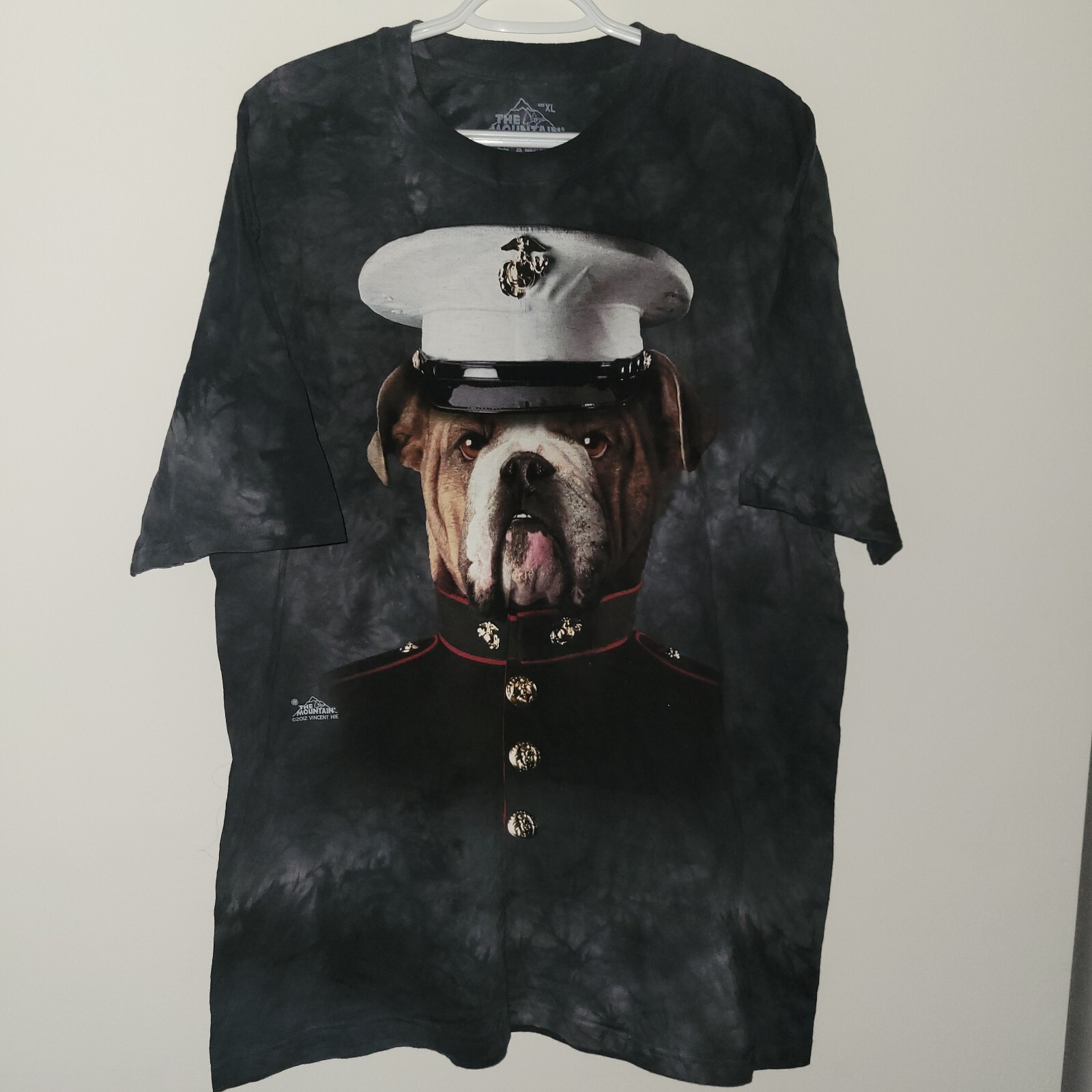 The Mountain Marine Dog Short Sleeve T-Shirt Men&rsquo;s Size XL Gray Black Tie Dye