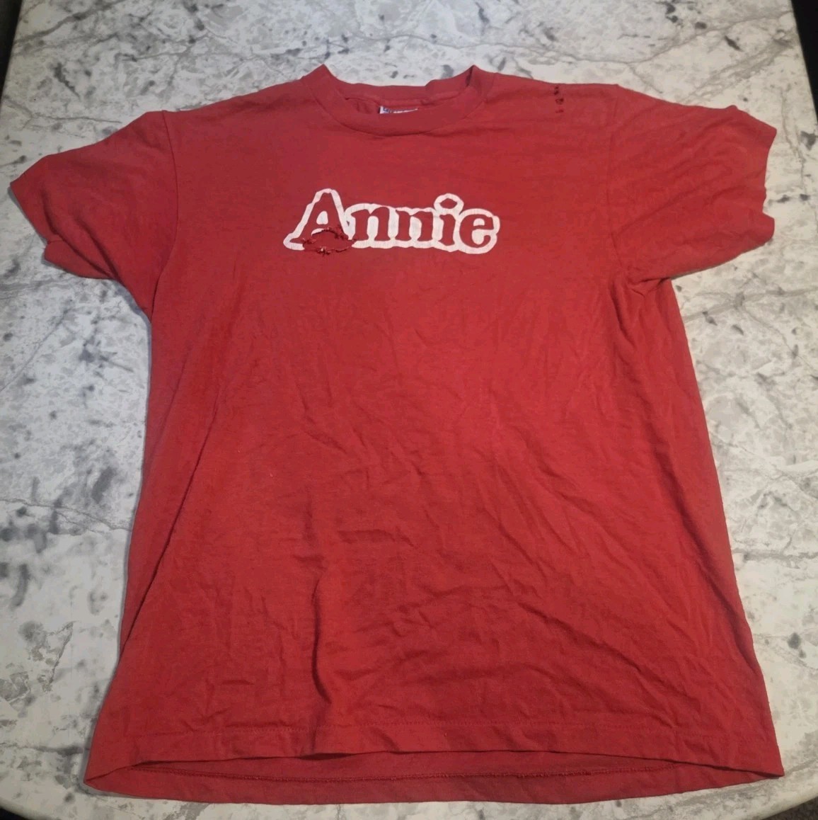 VTG Annie Broadway Musical Sz Medium Single Stitch Made in USA Thrashed
