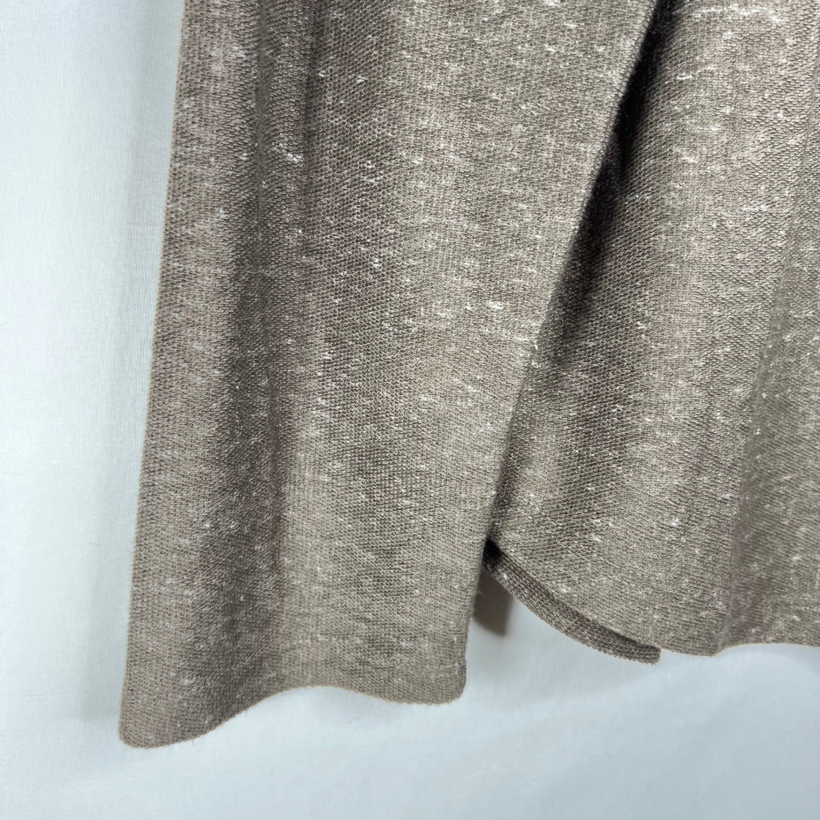 Forever 21 Brown Long Sleeve Pocket Tee Men XL Marled Crewneck Casual Minimalist