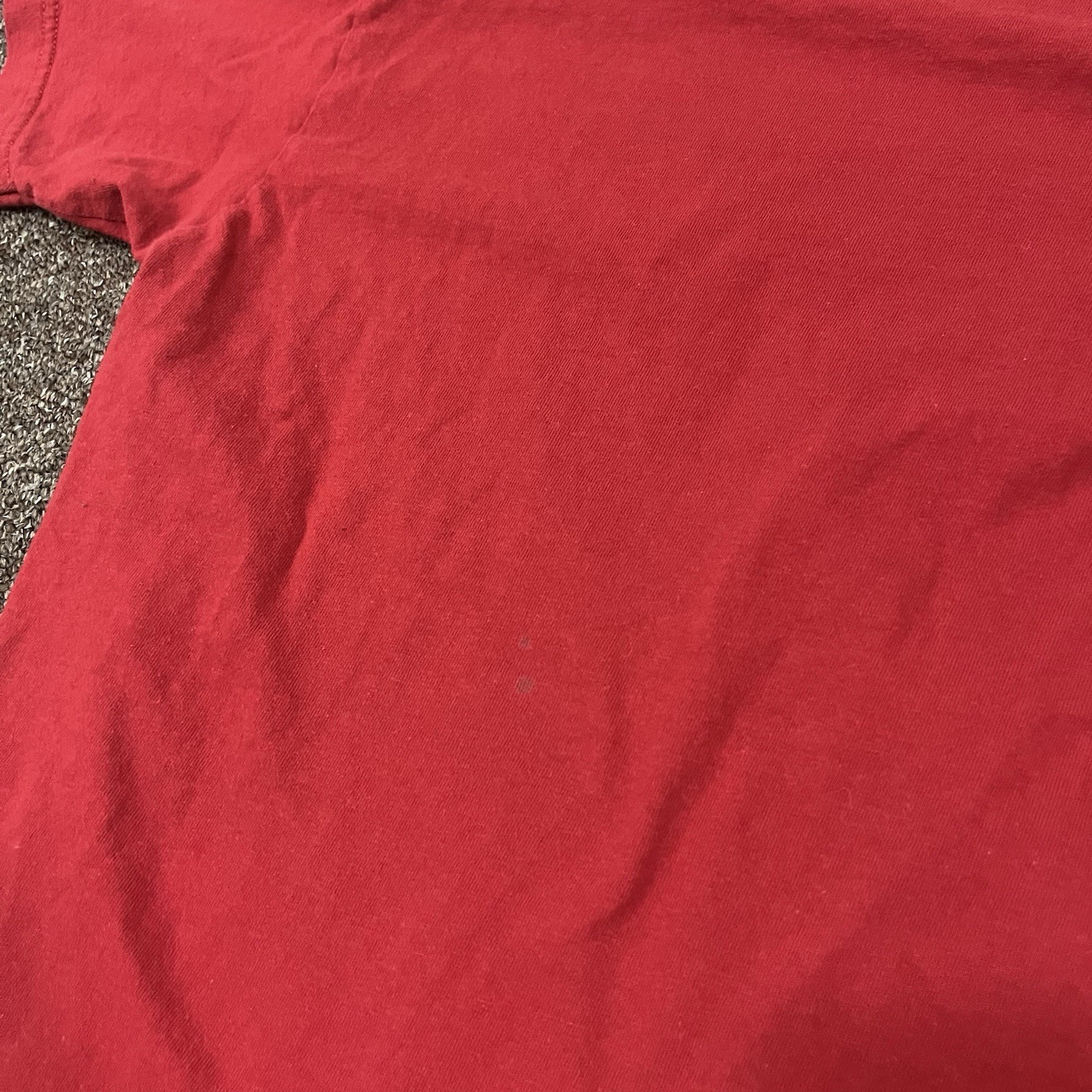 Nike SB Men’s Vintage T Shirt Y2K Silver Tag Sz Small Red Logo Tee Skater Grunge