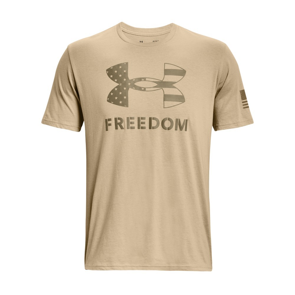 Under Armour 1370811 Men&rsquo;s UA Freedom Logo T-Shirt, Sand/Federal Tan, Medium