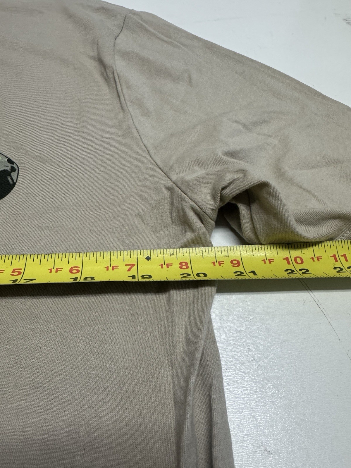 Under Armour Freedom Snake Knife T-Shirt Desert Sand 1389920 290 Mens Size Large