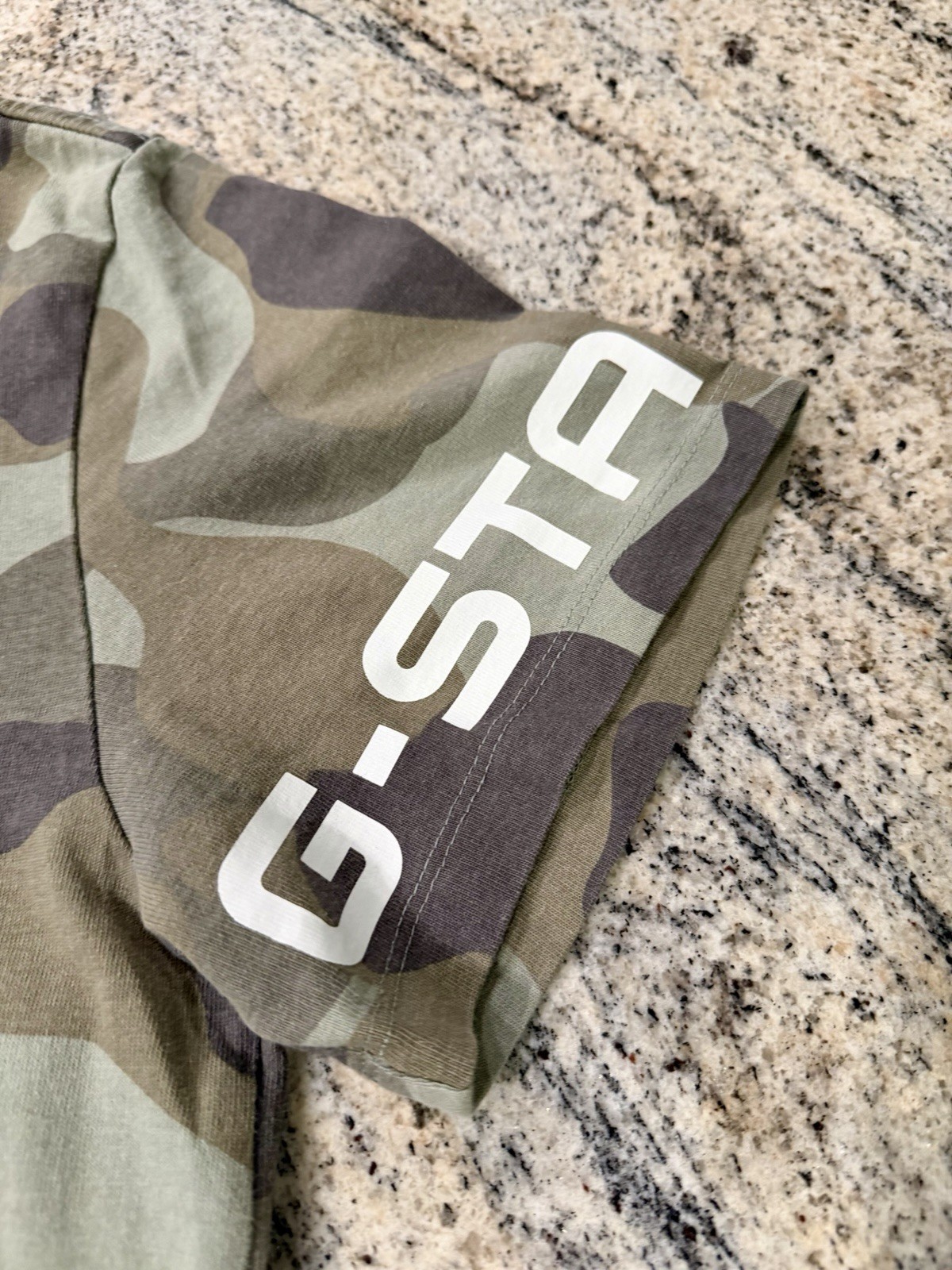 G Star Raw Denim Originals Camo Print T-Shirt Size Medium