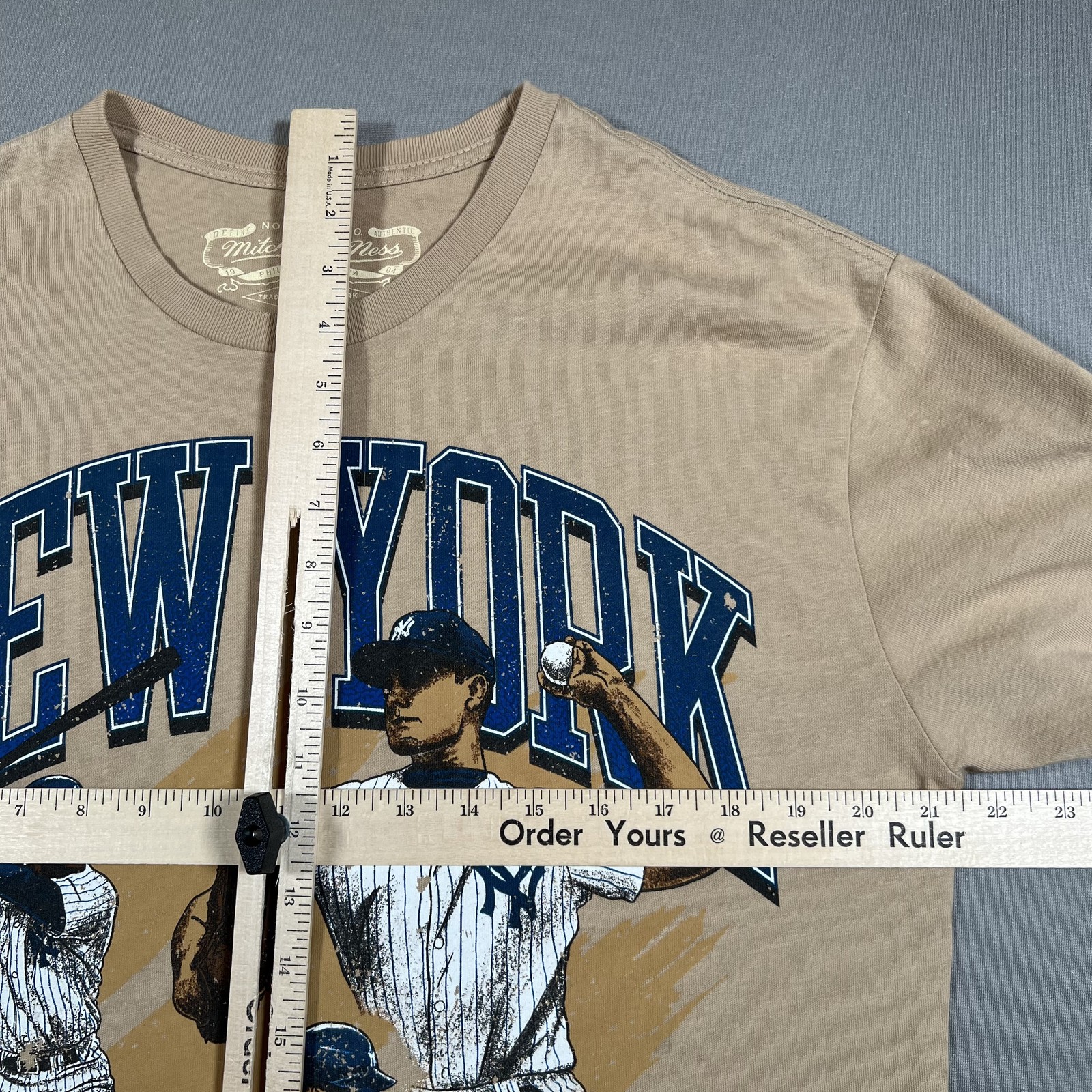 Mitchell & Ness New York Yankees MLB Graphic T-Shirt Mens Size L Tan Brown Retro