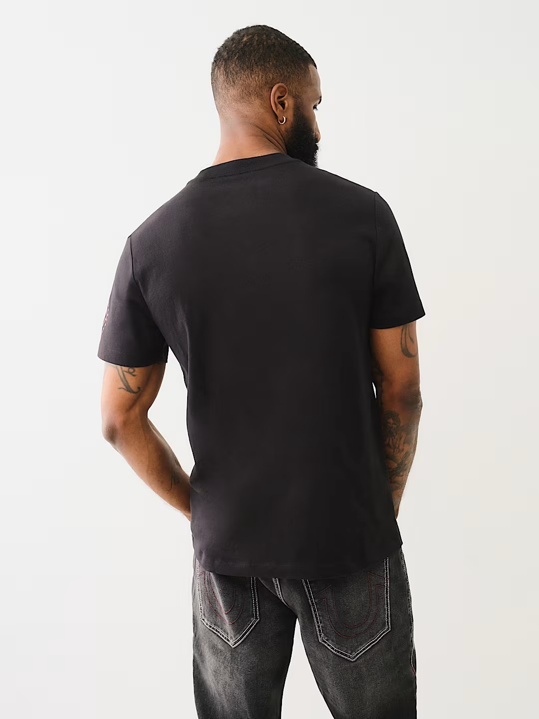 True Religion Men&rsquo;s Silicone Textured Logo T-Shirt Jet Black Men&rsquo;s Medium 700293