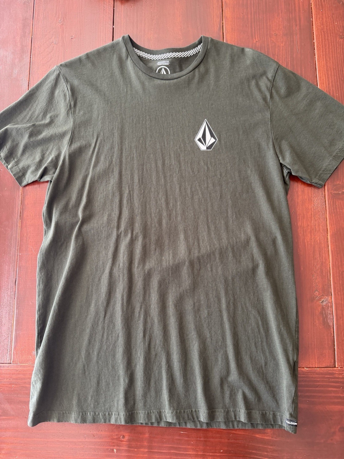 Never Worn Volcom Men’s Tshirt Size Large L T-Shirt