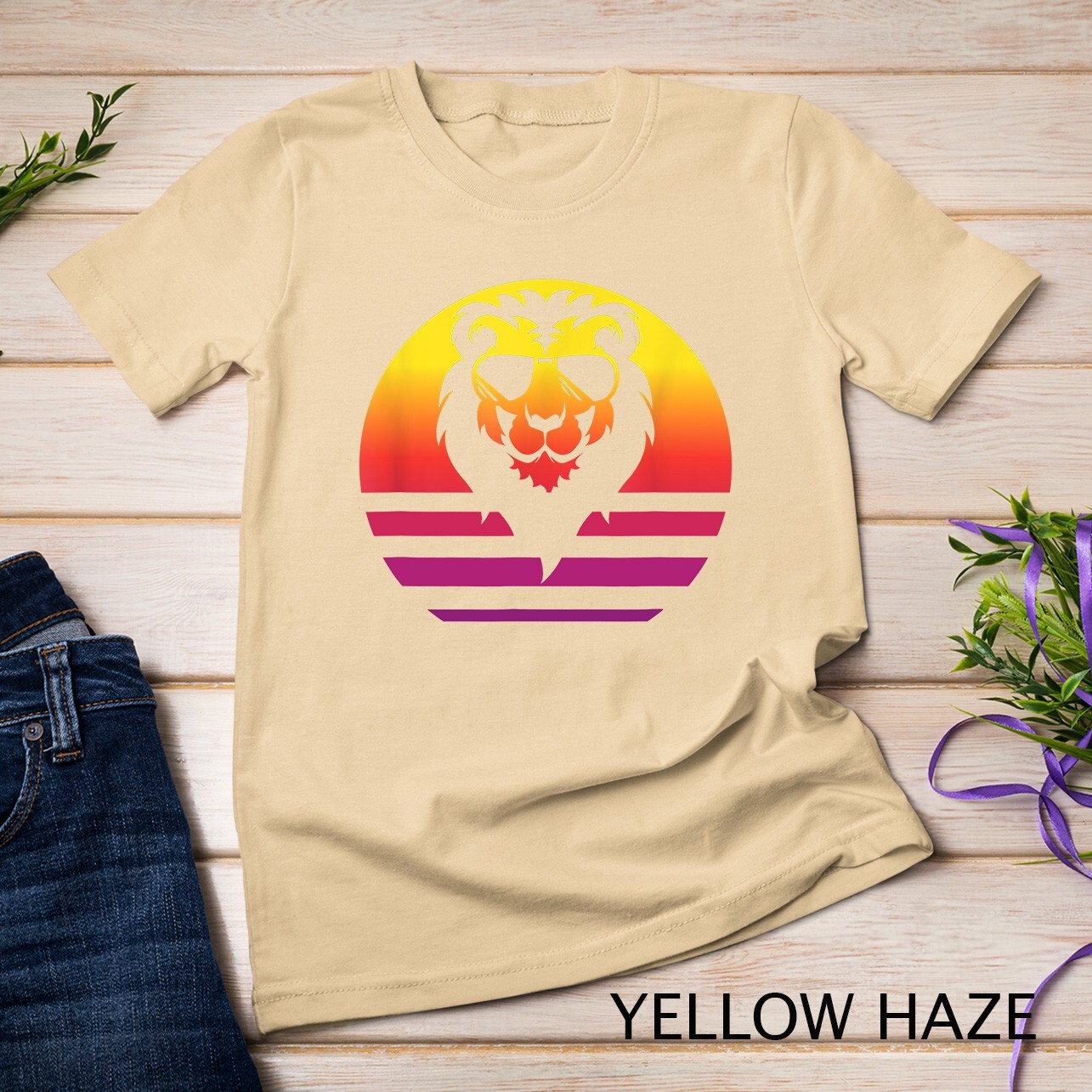 Lion Retro Style Vintage T-Shirt Unisex T-shirt