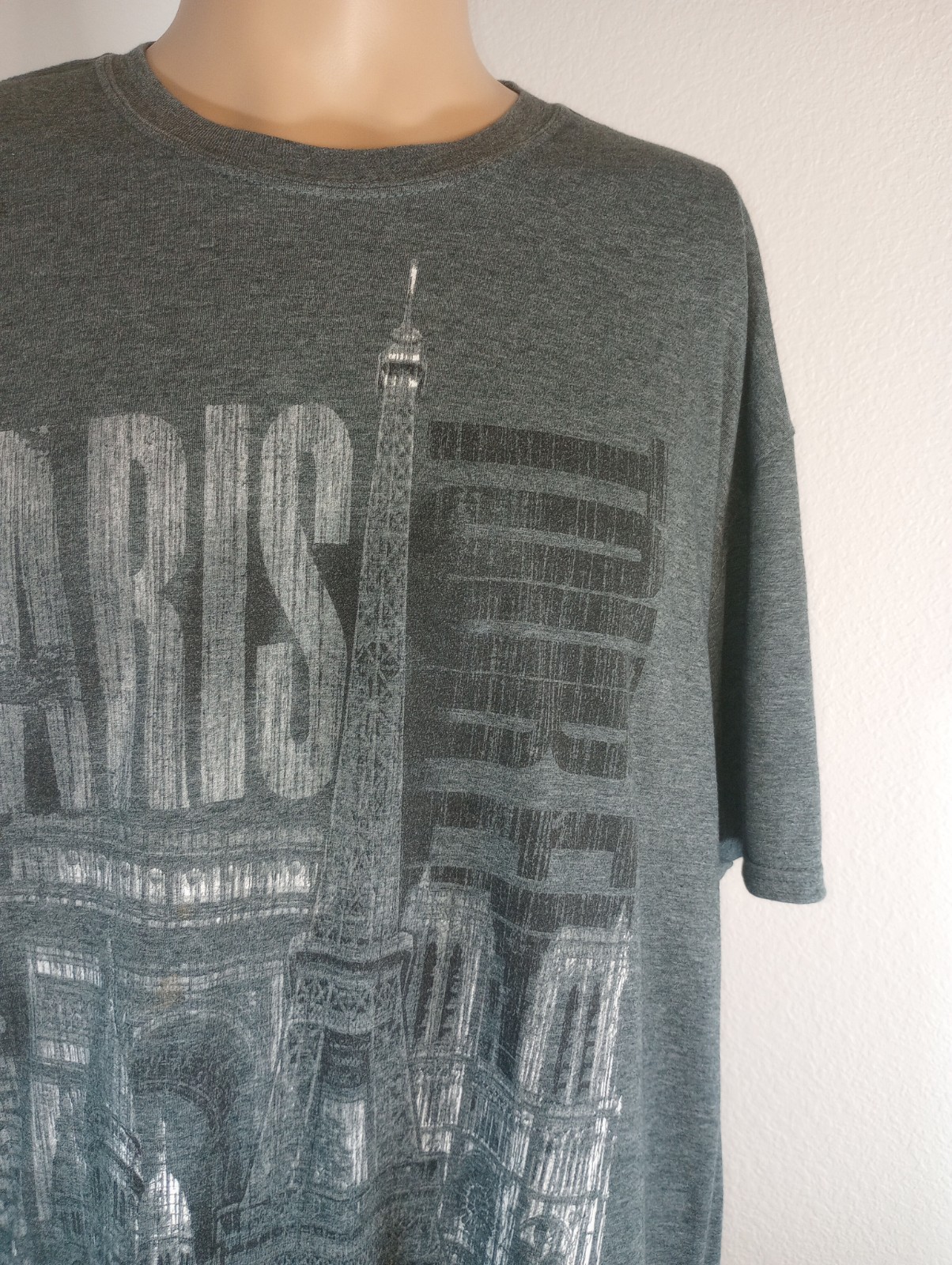 Gildan Mens 2XL 65% Polyester 35% Cotton Crew Neck SS Paris France Gray Graphic