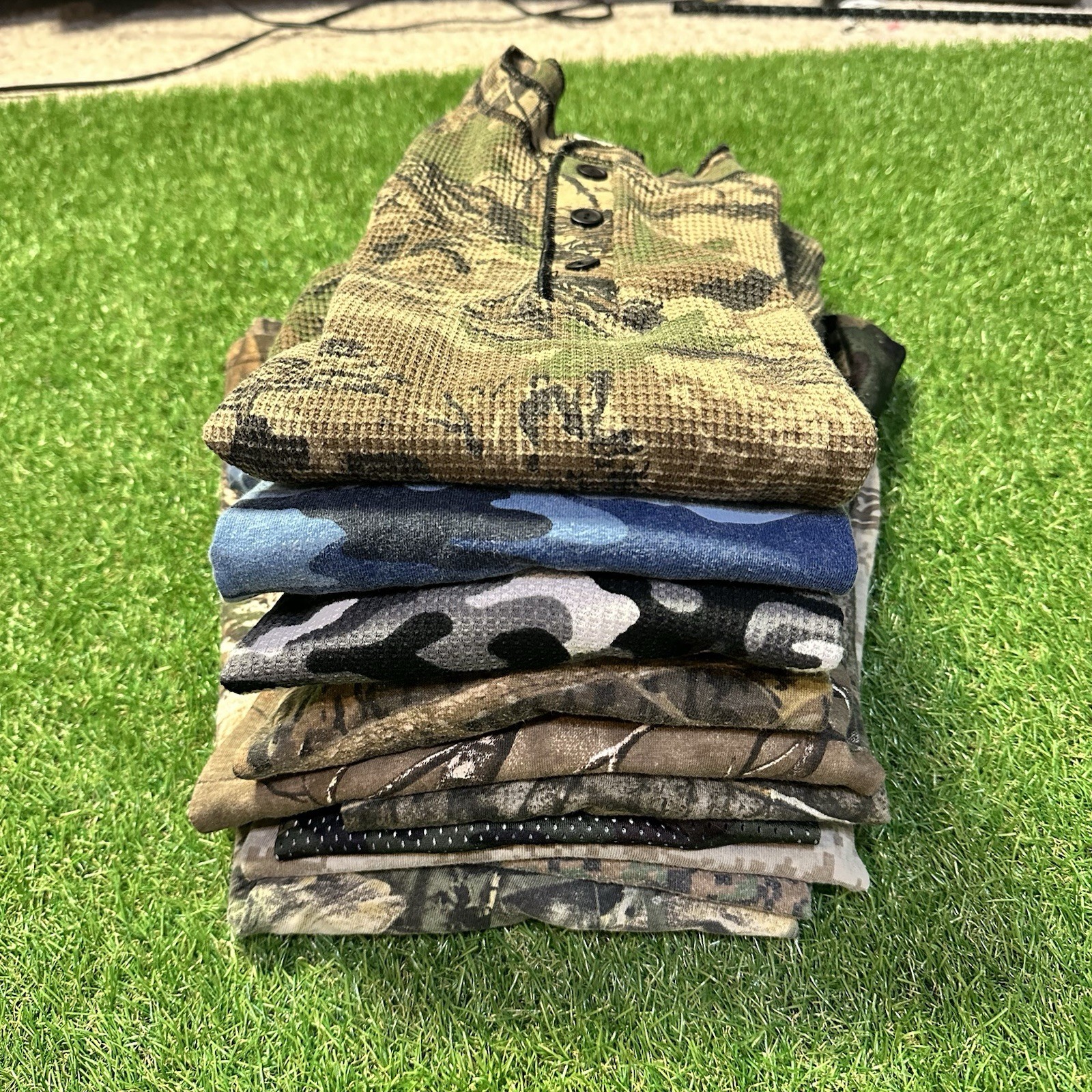 VTG Realtree Mossy Oak Camouflage T-Shirt Men&rsquo;s Mixed Size Lot of 10 Hunting 90s