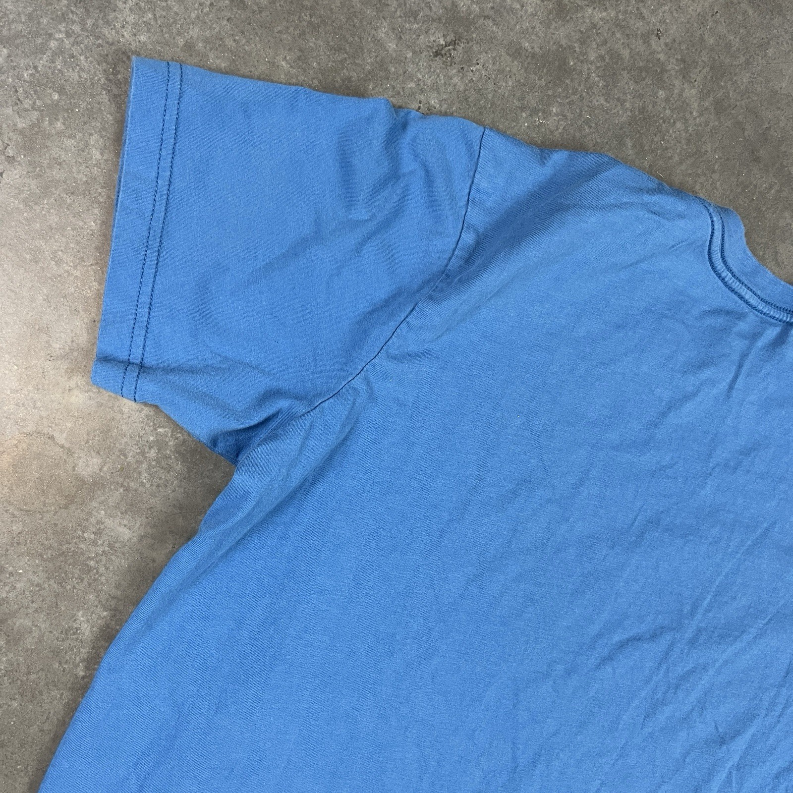 RVCA T Shirt Mens Medium Blue Outdoors Beach Surf