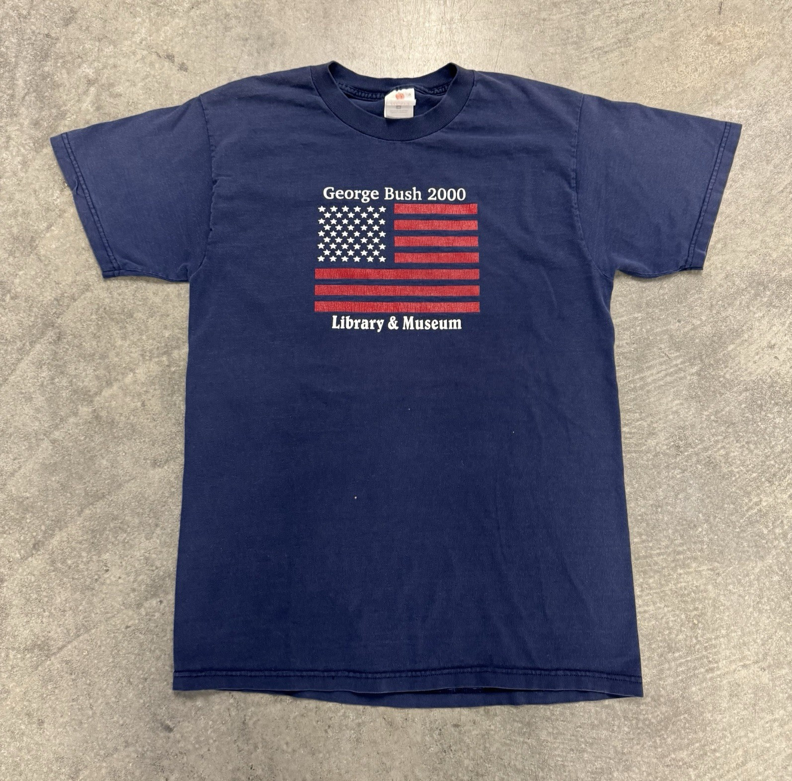 Vintage Men’s George Bush 2000 American Flag Graphic T-Shirt Mens M Library