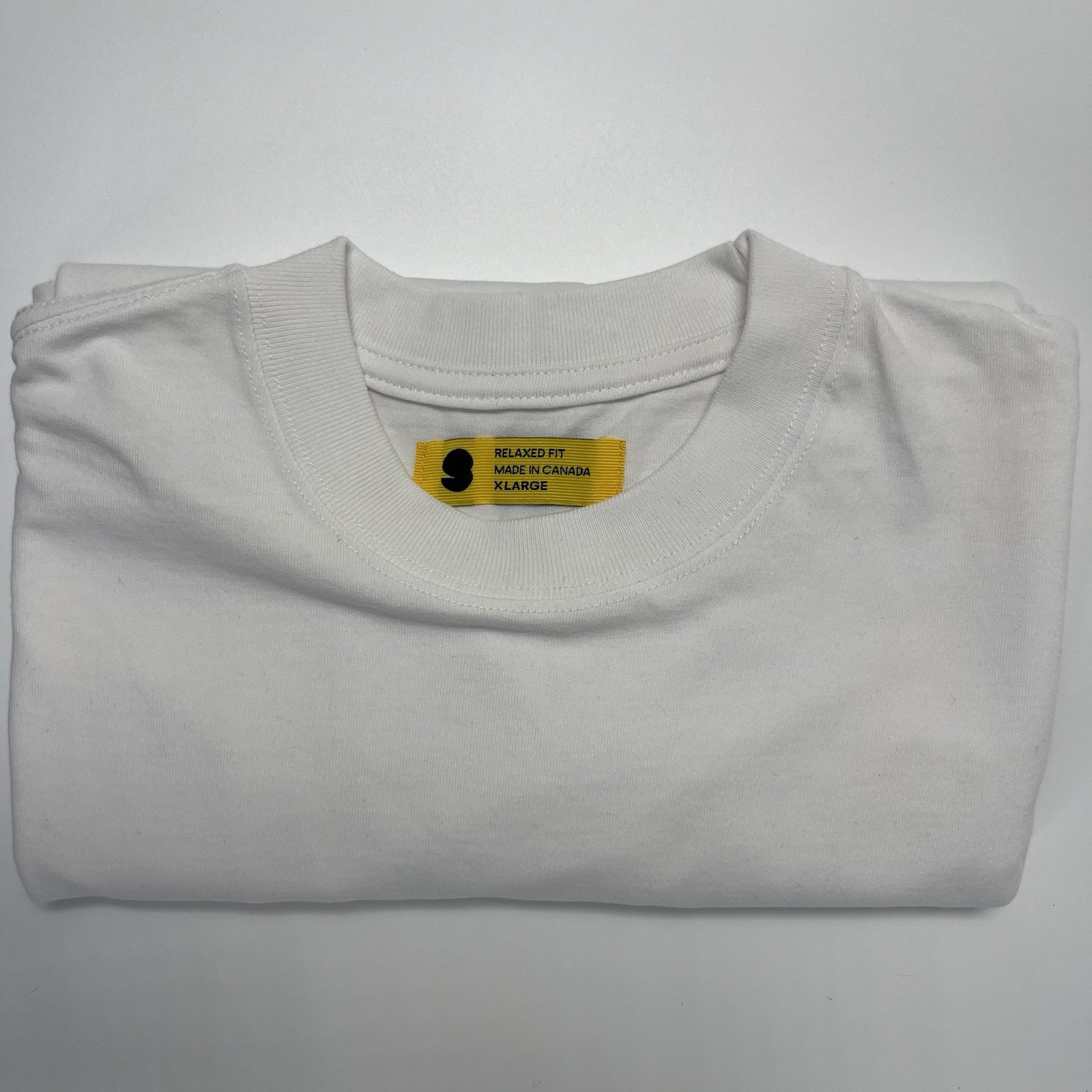 Yellow Label T-Shirt Short Sleeve Crew Neck Casual Minimalist White – Size XL