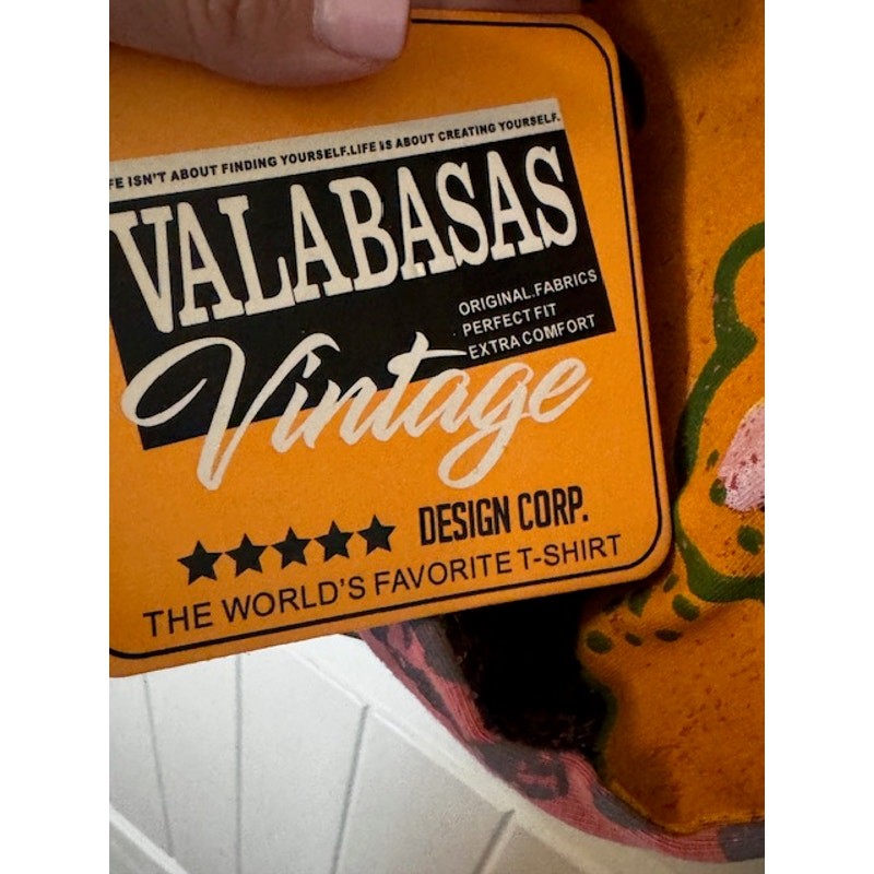 VALABASAS « LAUGH NOW » VINTAGE DATE RED NWT TEE Men&rsquo;s S
