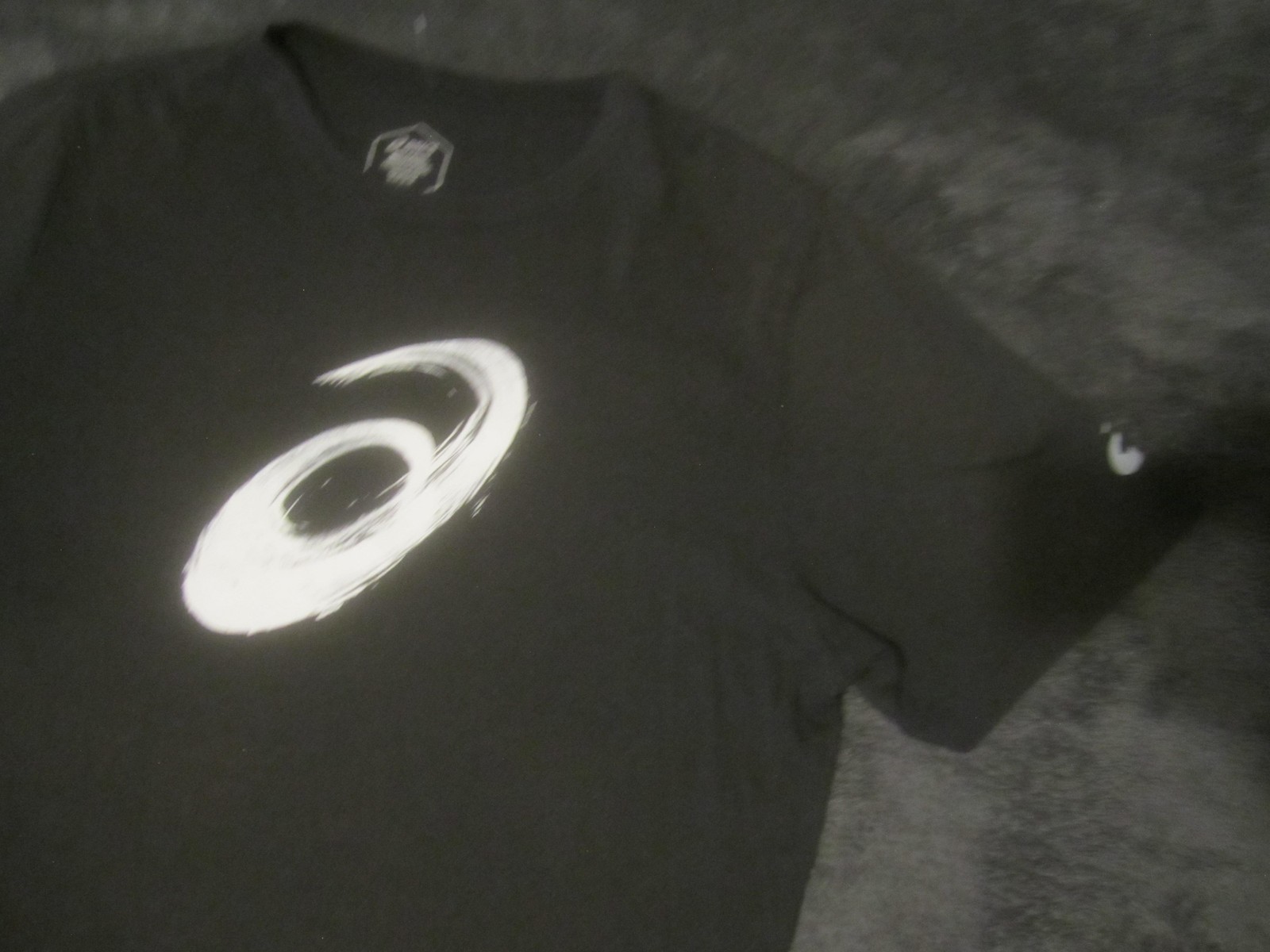 Asics Shirt Mens Medium Black Brush Logo Graphic Tee Athletic Running Sports