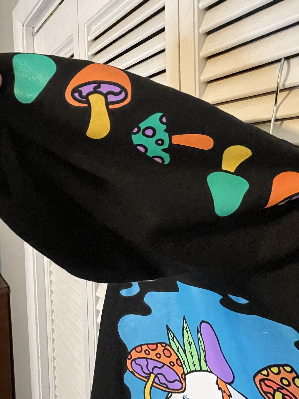 Fresh Laundry Neon Mushroom Skull Front Back Pullover Hoodie Black Mens Medium