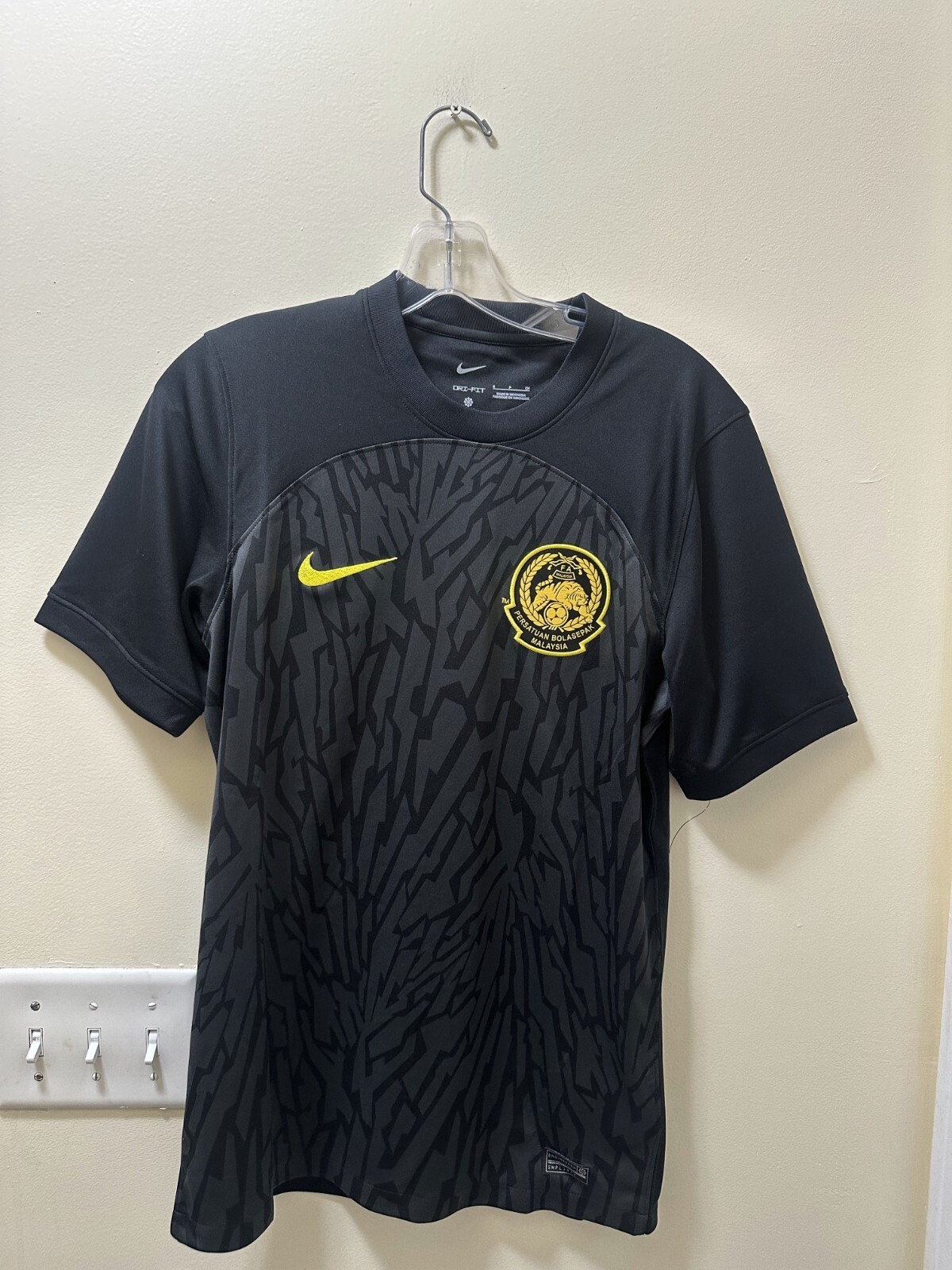 Nike Dri-Fit Presatuan Bolasepak Malaysia ShortSleeve T-Shirt Black Size S N69