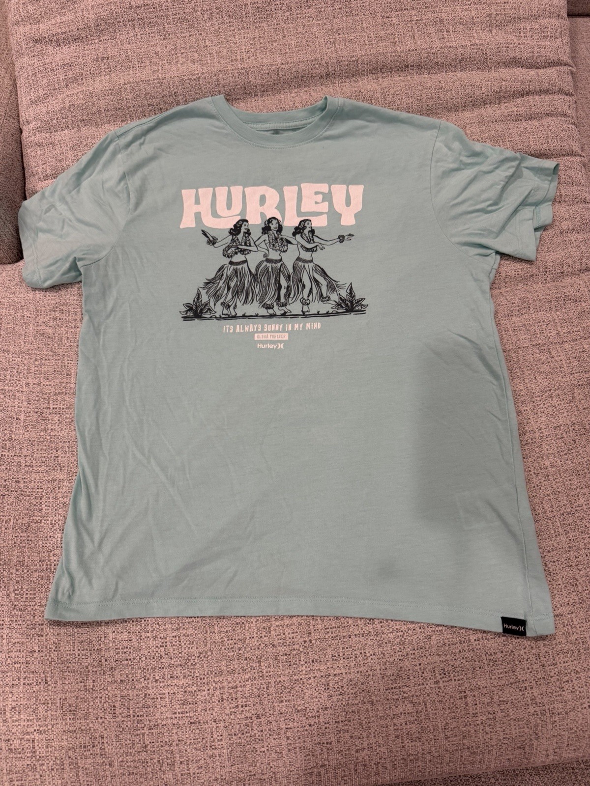 Hurley “Aloha Forever” Hula Graphic Tee – Medium