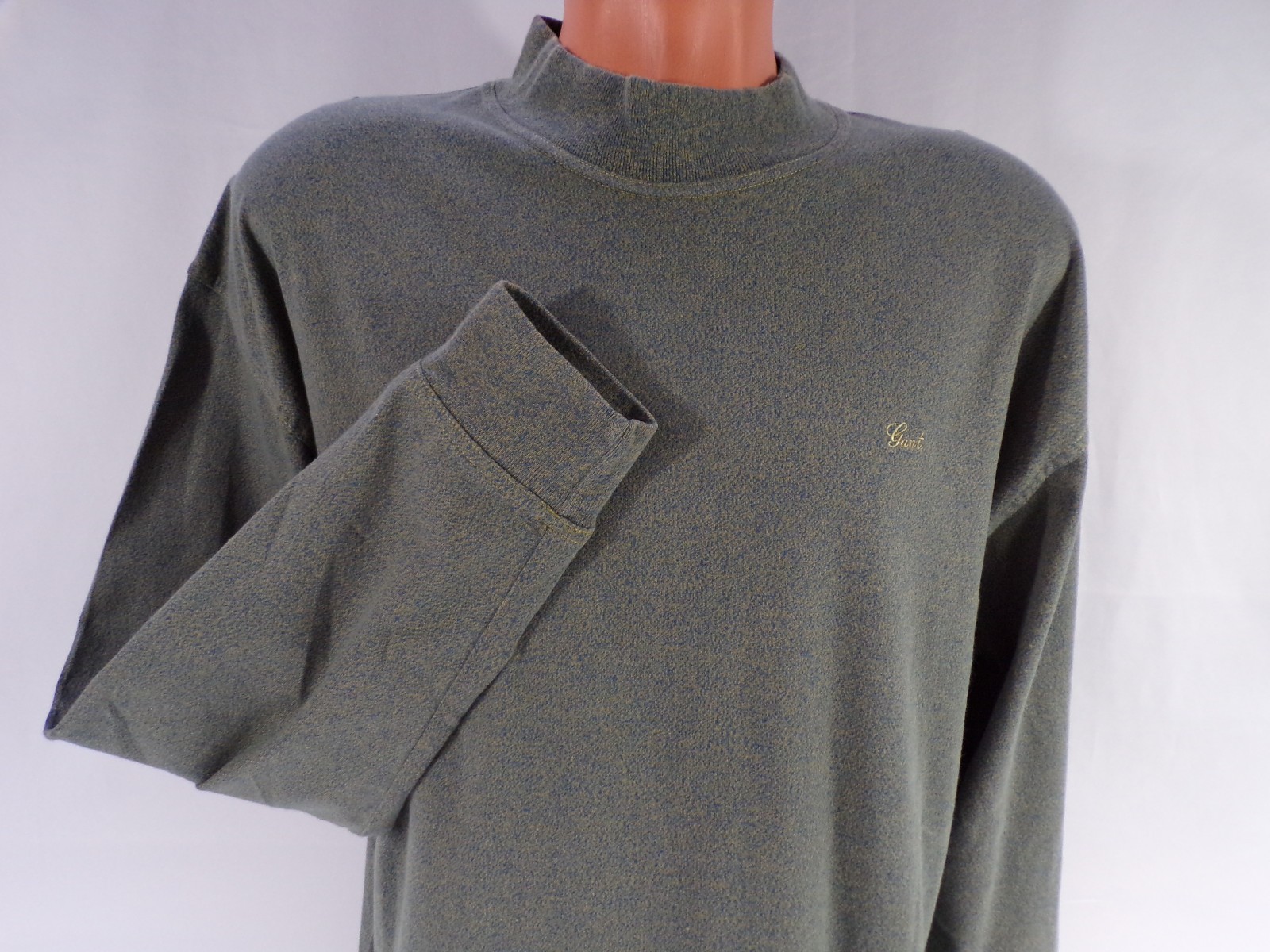 USA Vintage Gant T Shirt L/S Mens LG Gray Beige Tweed Cotton Side Vents Logo A26