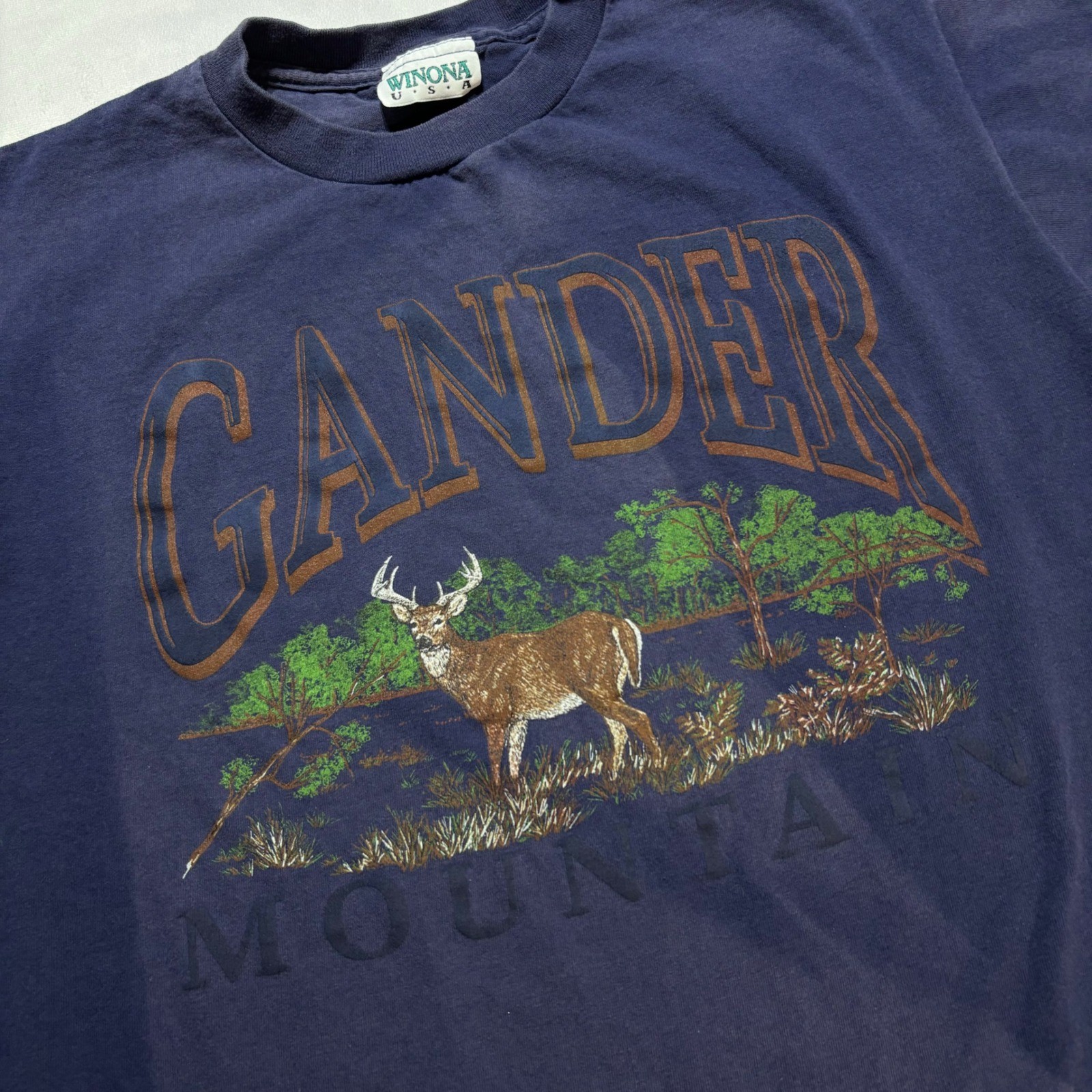 Vintage 90&rsquo;s Gander Mountain Deer T-Shirt M Sun Faded Single Stitch Made in USA