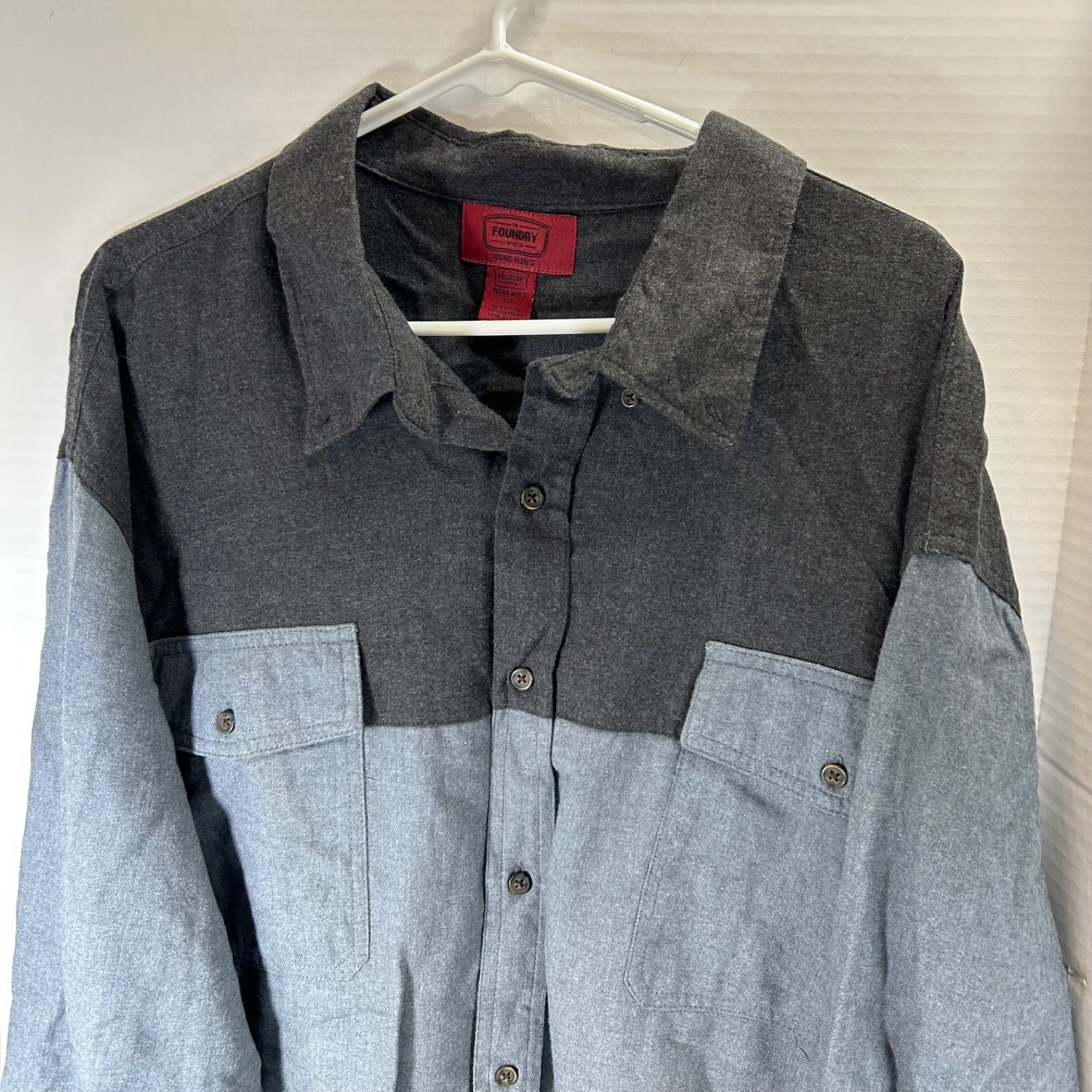 The Foundry Supply Co Young Men’s 3XL Long Sleeve Shirt Button Down 2 Tone Gray
