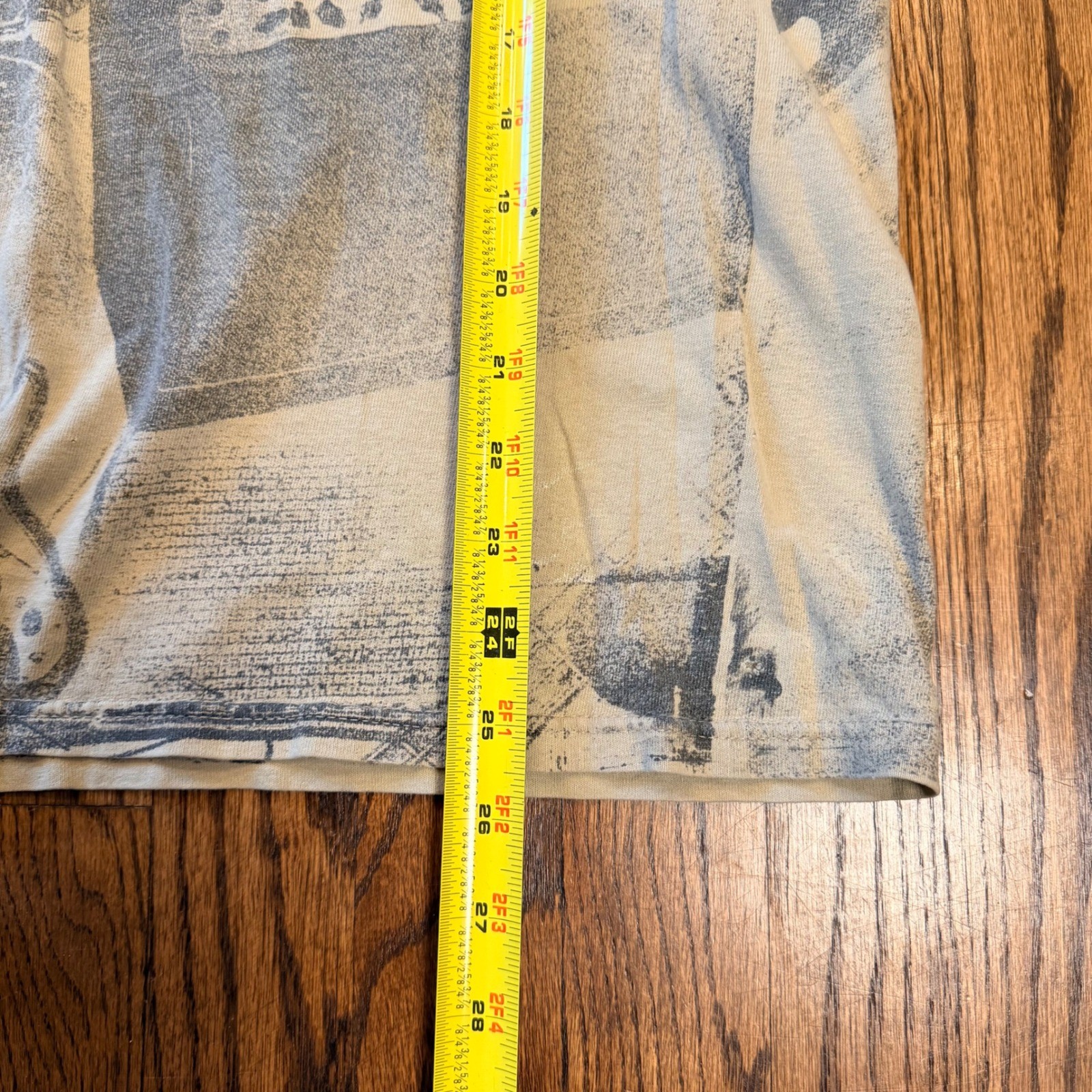 Yazbek Heavyweight All Over Print Music Instrument T-Shirt Size L Tan Distressed