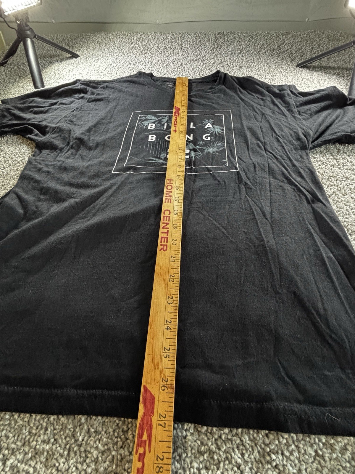 Billabong Men&rsquo;s L Regular Black Crew Neck Short Sleeve Logo Graphic Print Tee