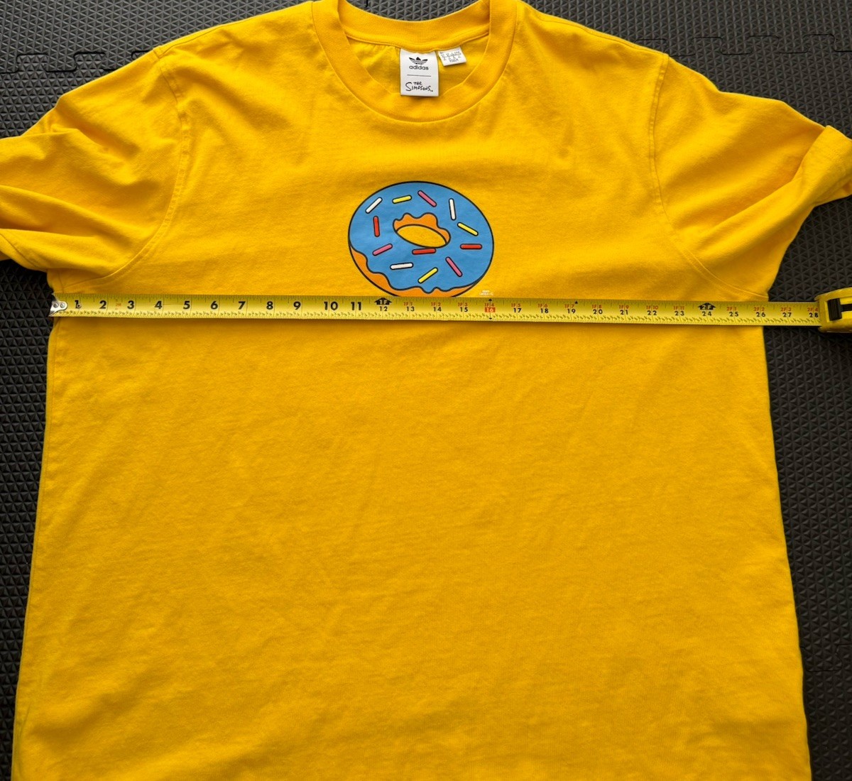 ADIDAS ORIGINALS THE SIMPSONS SHIRT XL HOMER SIMPSON DOUGHNUT YELLOW Pre Owned